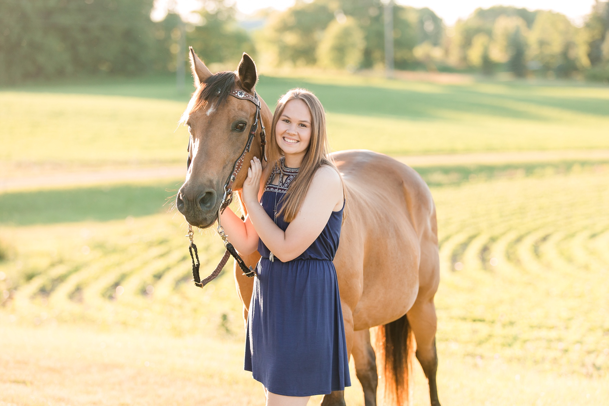 Country Styled Senior Session with Horses near Audubon, MN | Hannah