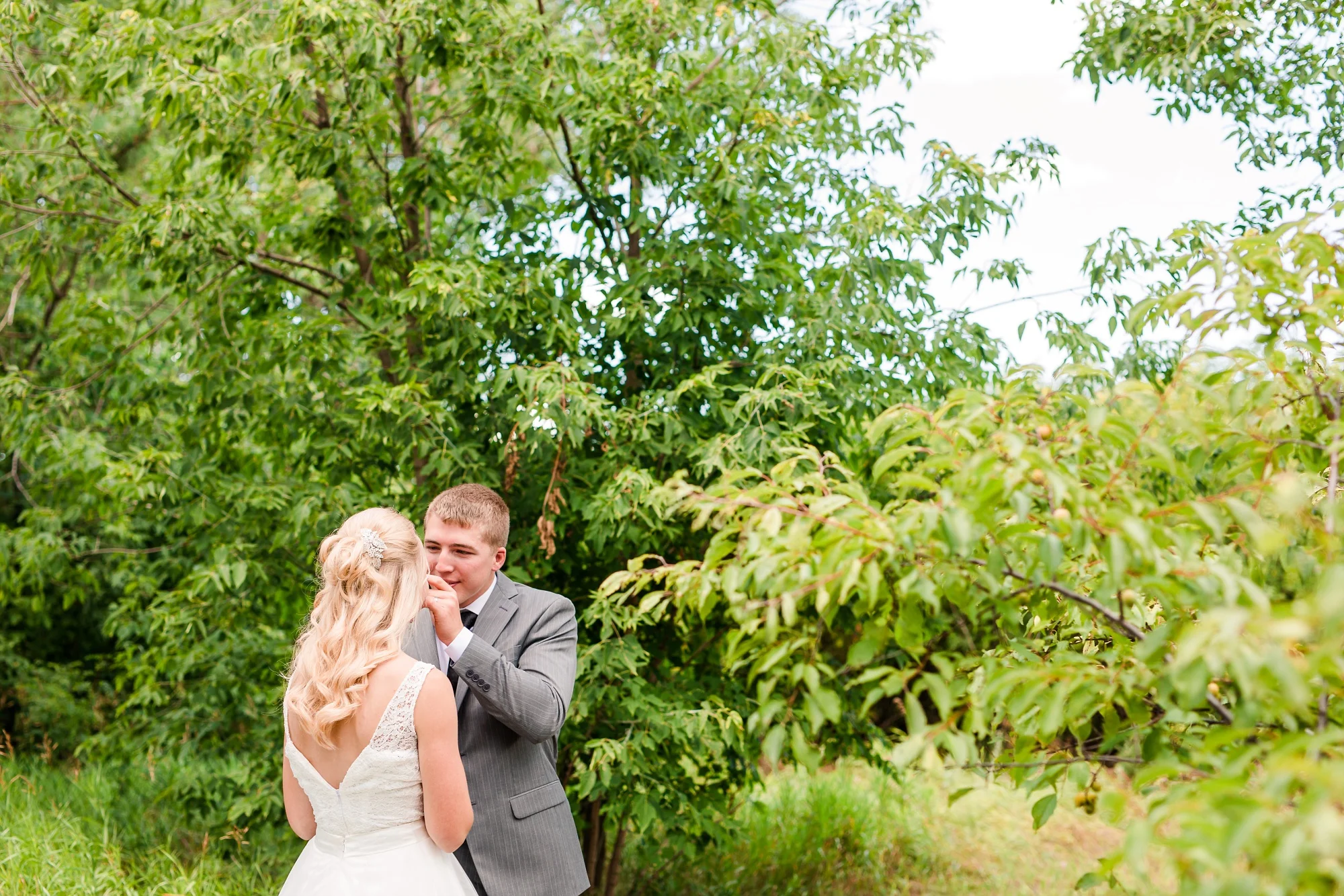 Backyard Frazee, MN Wedding with Frazee Event Center Reception by Amber Langerud | Ellie & Erik