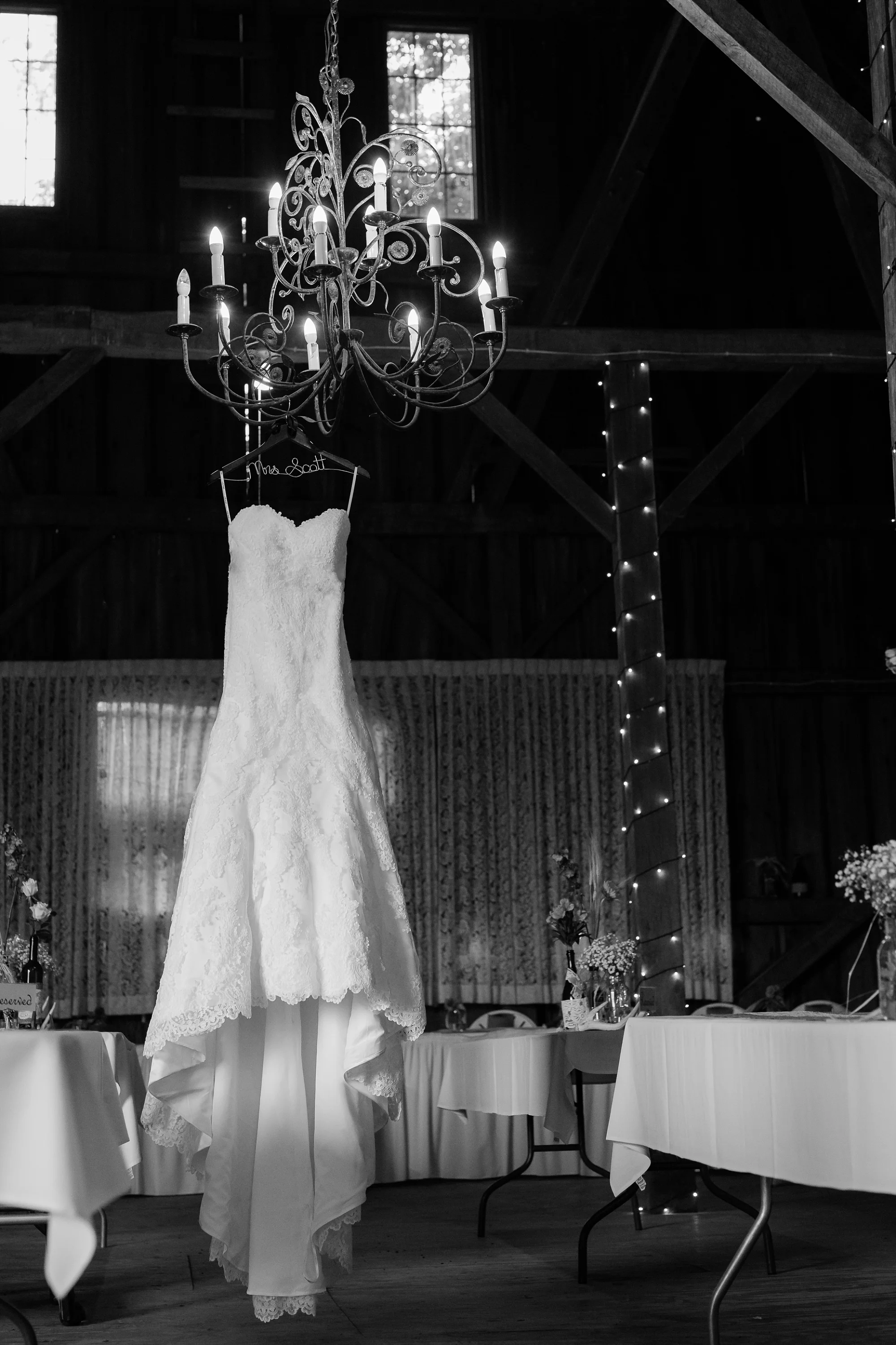Minnesota Barn Wedding and Outdoor Ceremony at Milts Barn_0276.jpg