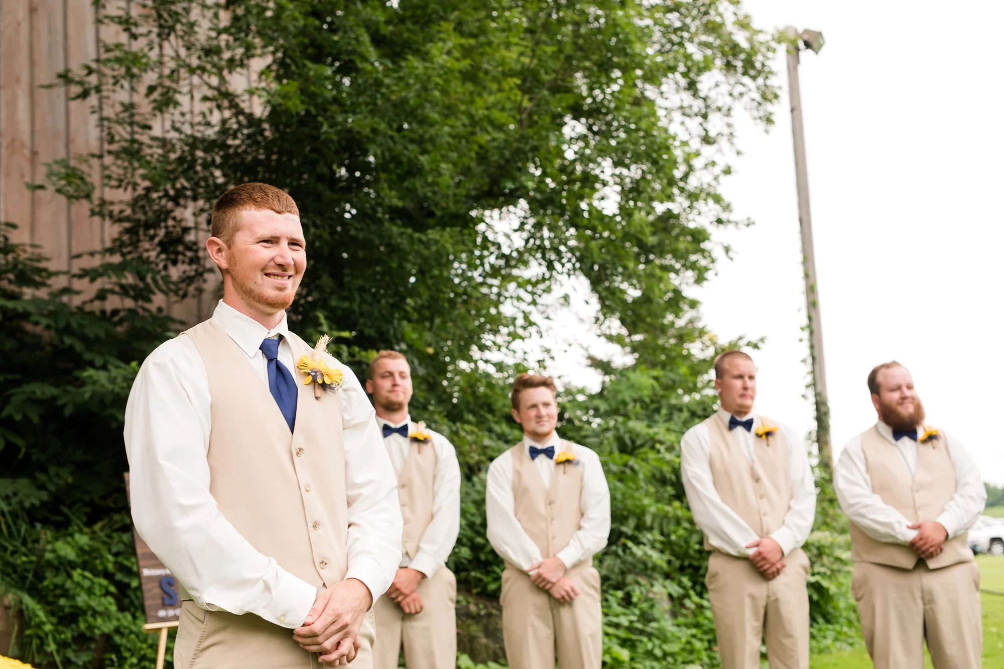 Minnesota Barn Wedding and Outdoor Ceremony at Milts Barn_0325.jpg