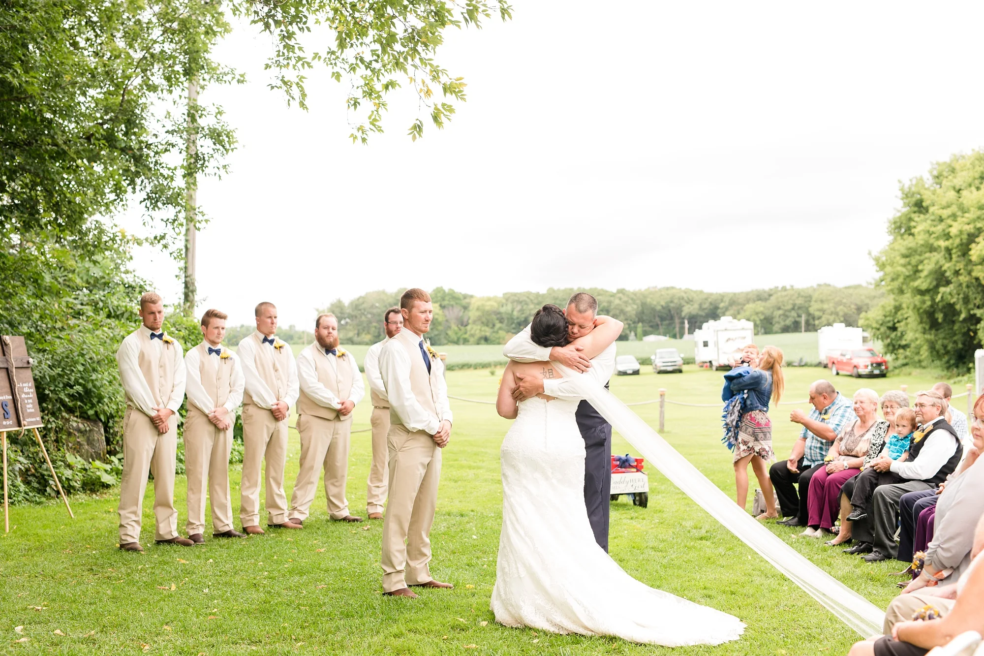 Minnesota Barn Wedding and Outdoor Ceremony at Milts Barn_0330.jpg