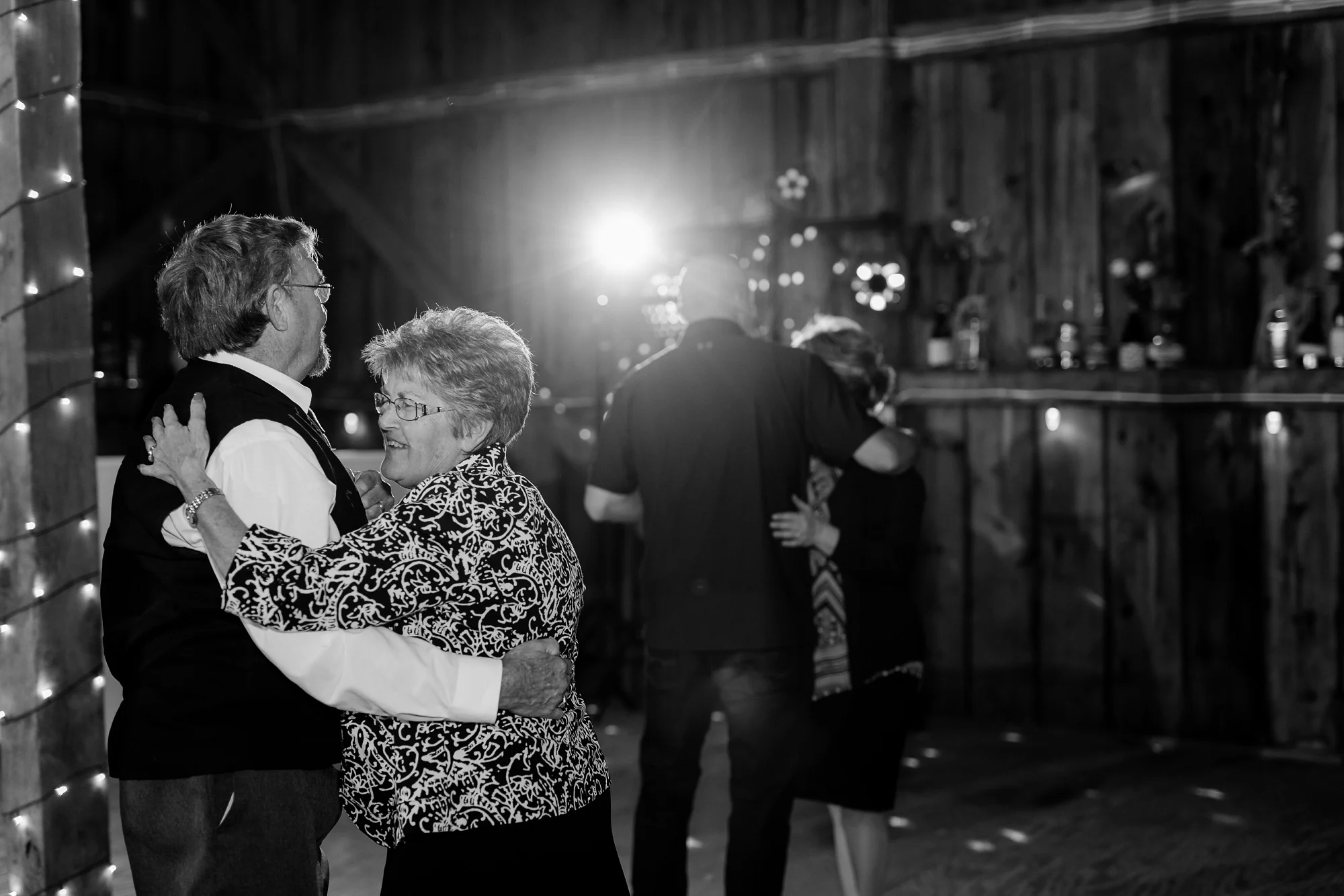 Minnesota Barn Wedding and Outdoor Ceremony at Milts Barn_0360.jpg