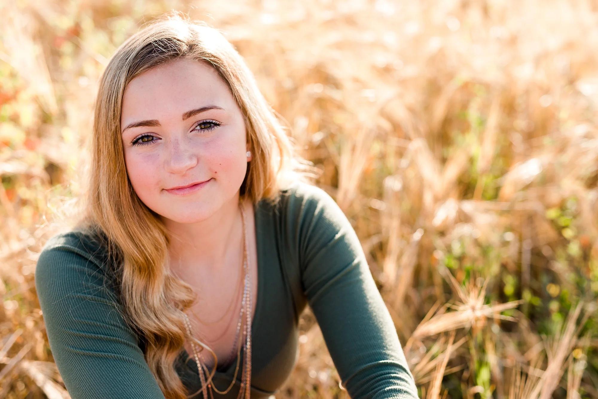 Country Styled High School Senior Pictures on a Farm and Little Cormorant Lake in Minnesota by Amber Langerud