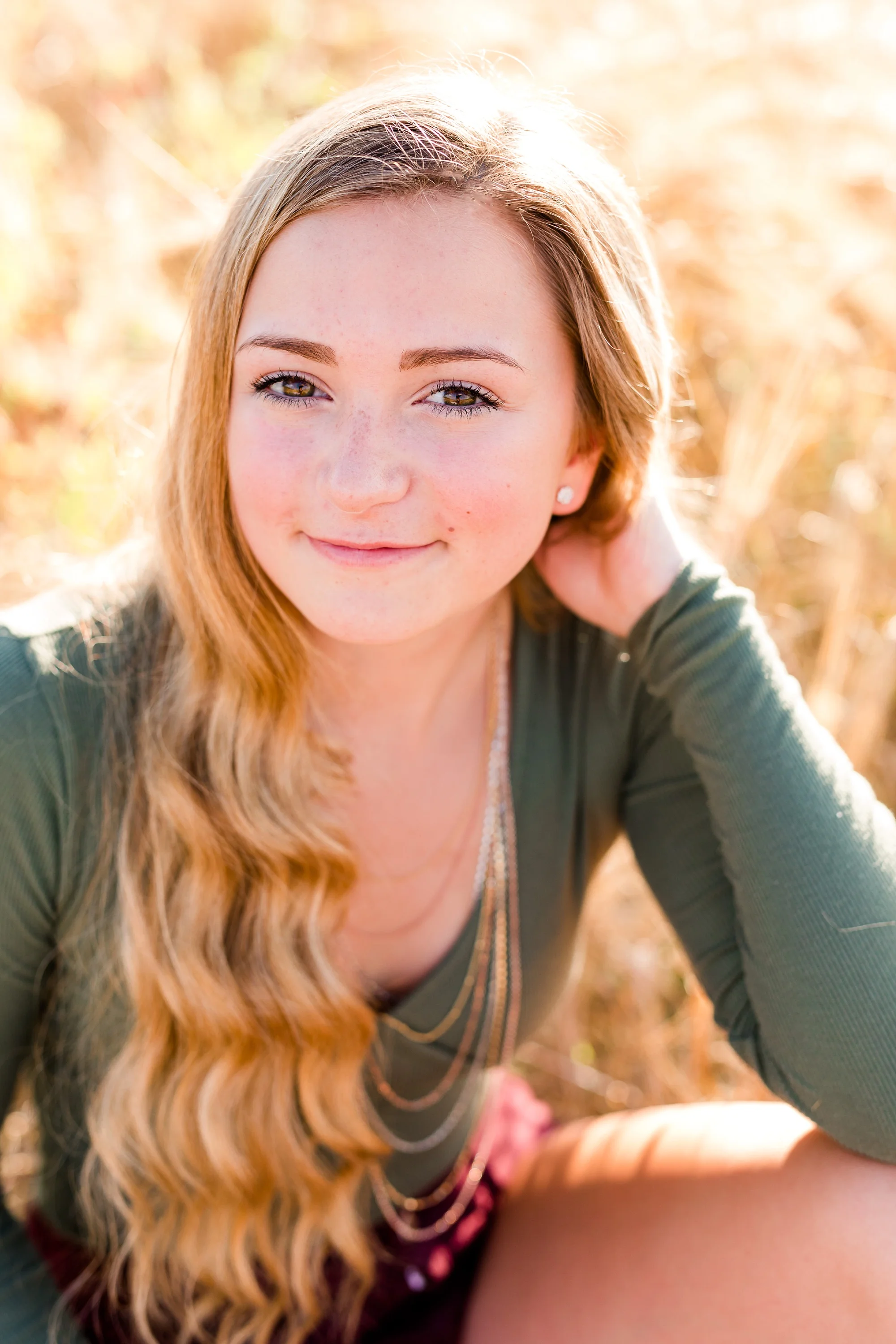 Country Styled High School Senior Pictures on a Farm and Little Cormorant Lake in Minnesota by Amber Langerud