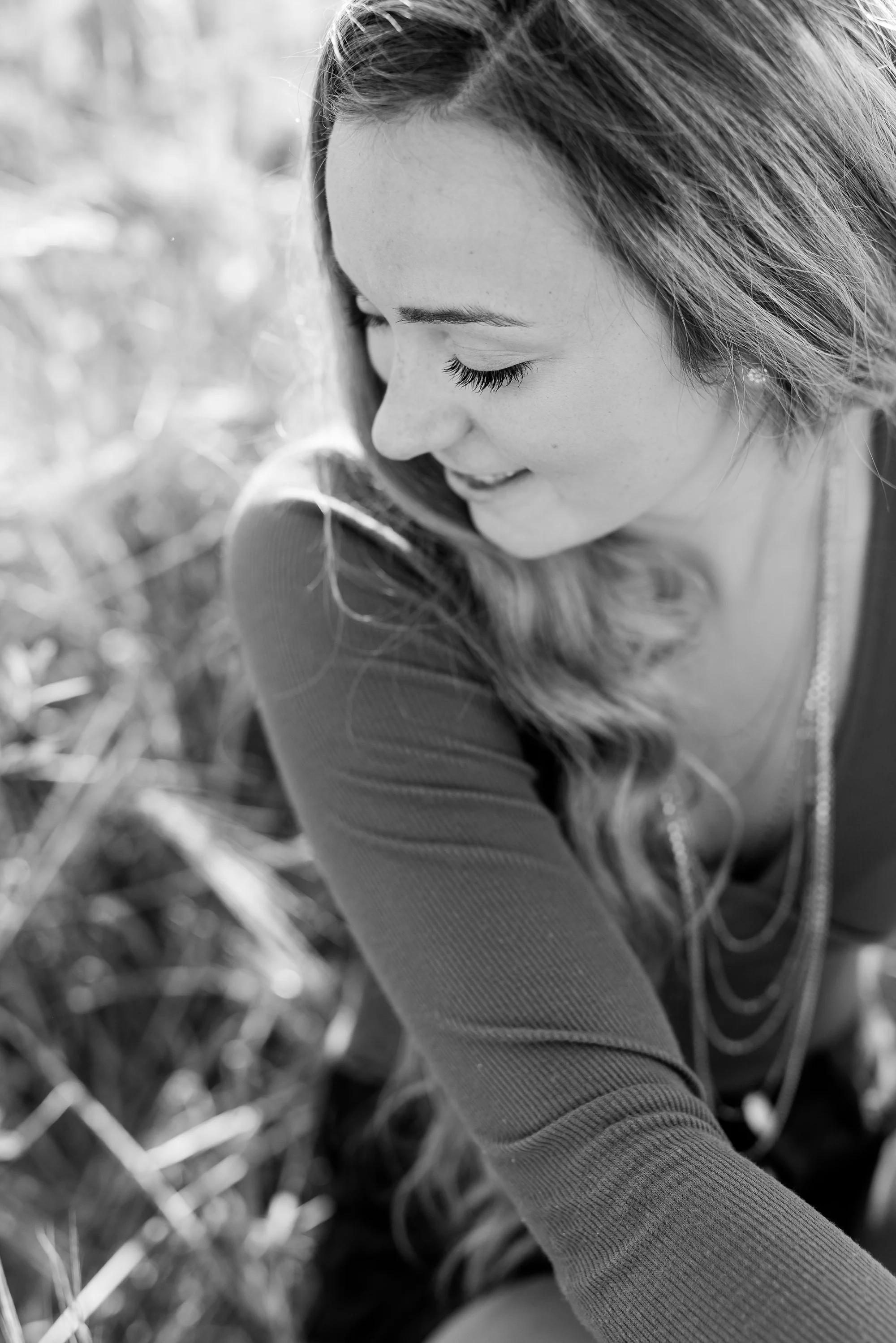 Country Styled High School Senior Pictures on a Farm and Little Cormorant Lake in Minnesota by Amber Langerud