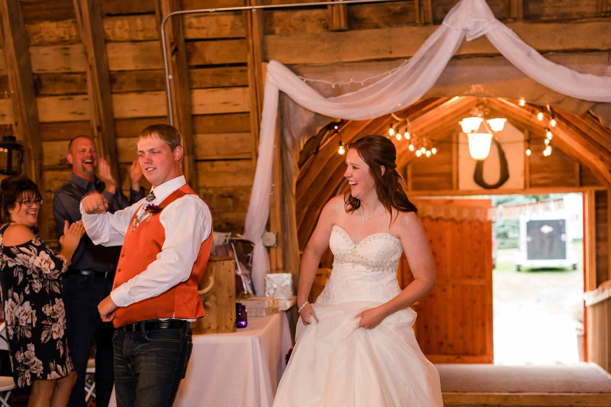 Amber Langerud_Lake Park MN Barn wedding at the Hitching Post_0463.jpg