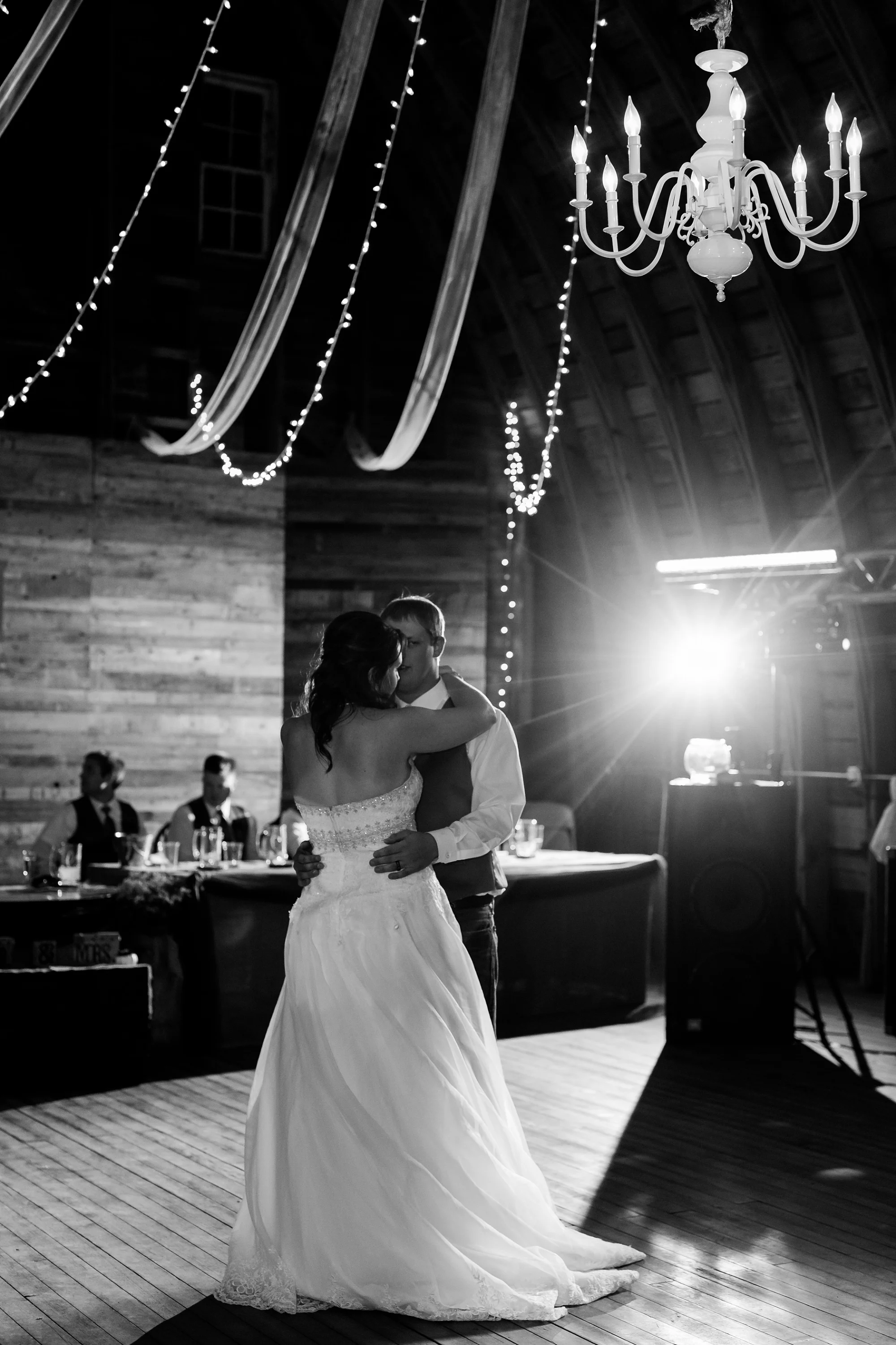 Amber Langerud_Lake Park MN Barn wedding at the Hitching Post_0467.jpg
