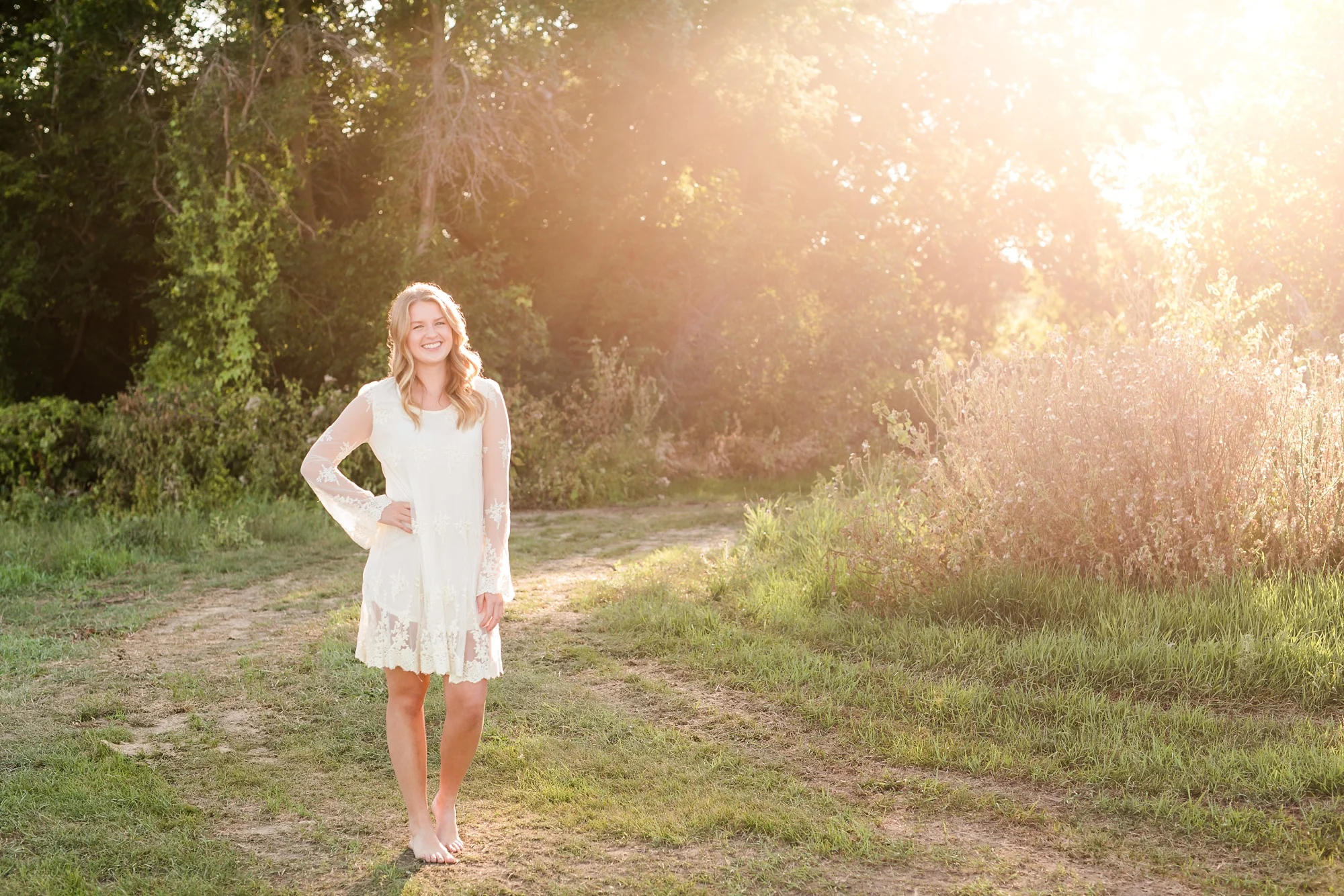 Amber Langerud_Audubon, MN Outdoor Senior Session_0480.jpg
