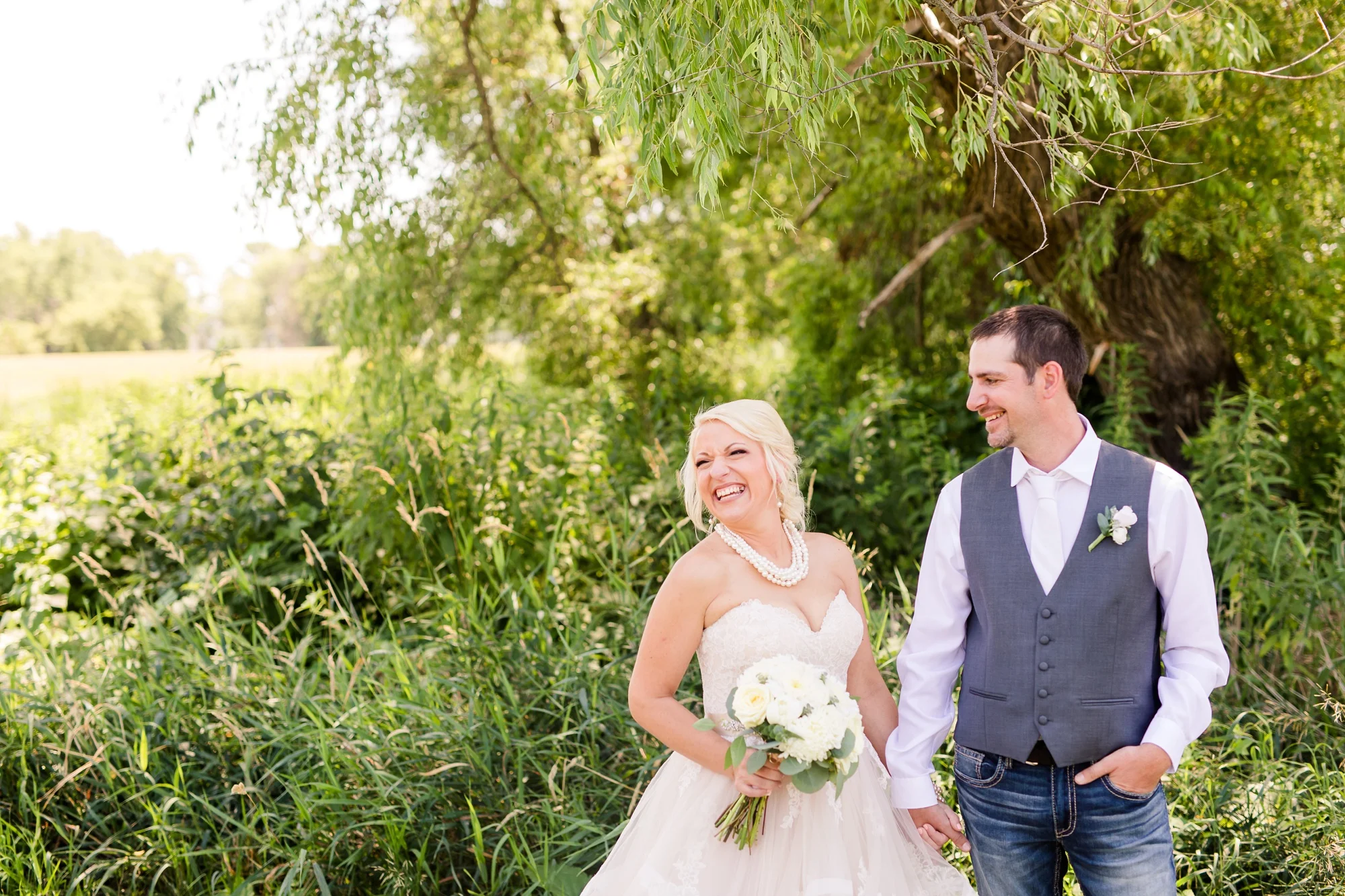 Amber Langerud Photography_Minnesota Barn Wedding_5147.jpg