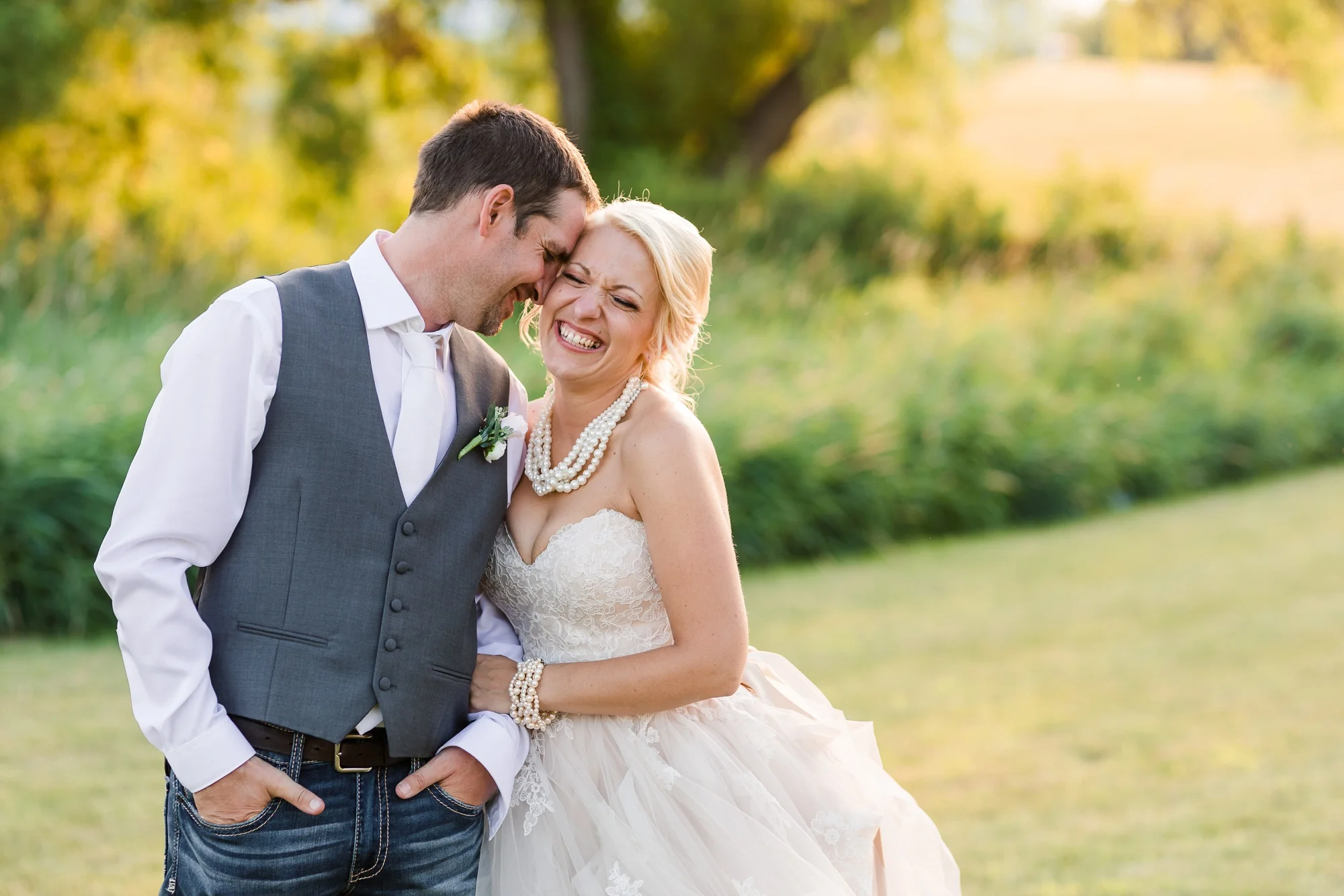 Amber Langerud Photography_Minnesota Barn Wedding_5200.jpg