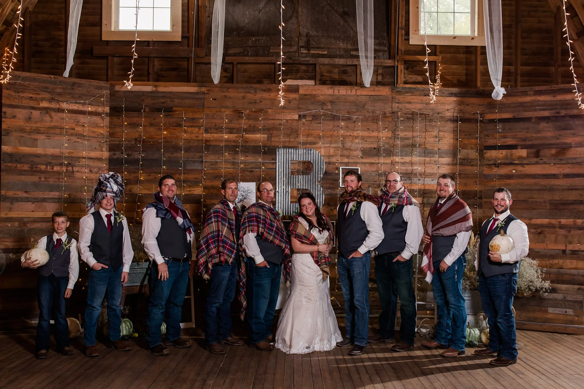 Amber Langerud_Lake Park, Fall Barn Wedding at The Hitching Post_7199.jpg