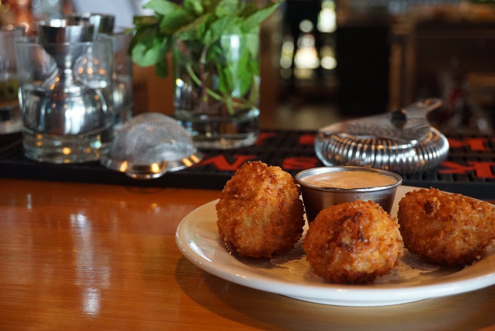 Pensacola Happy Hour — The Craft Bar