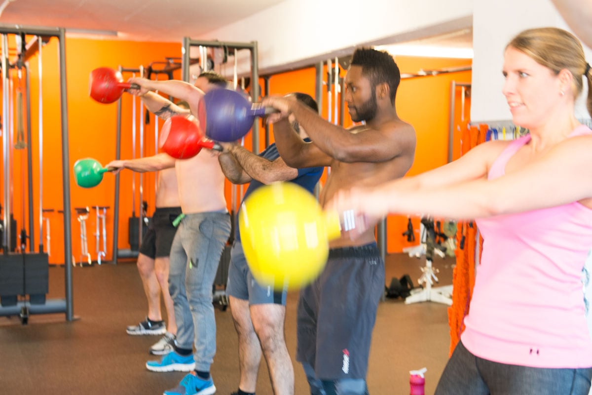cross-intense-training-front-22.jpg