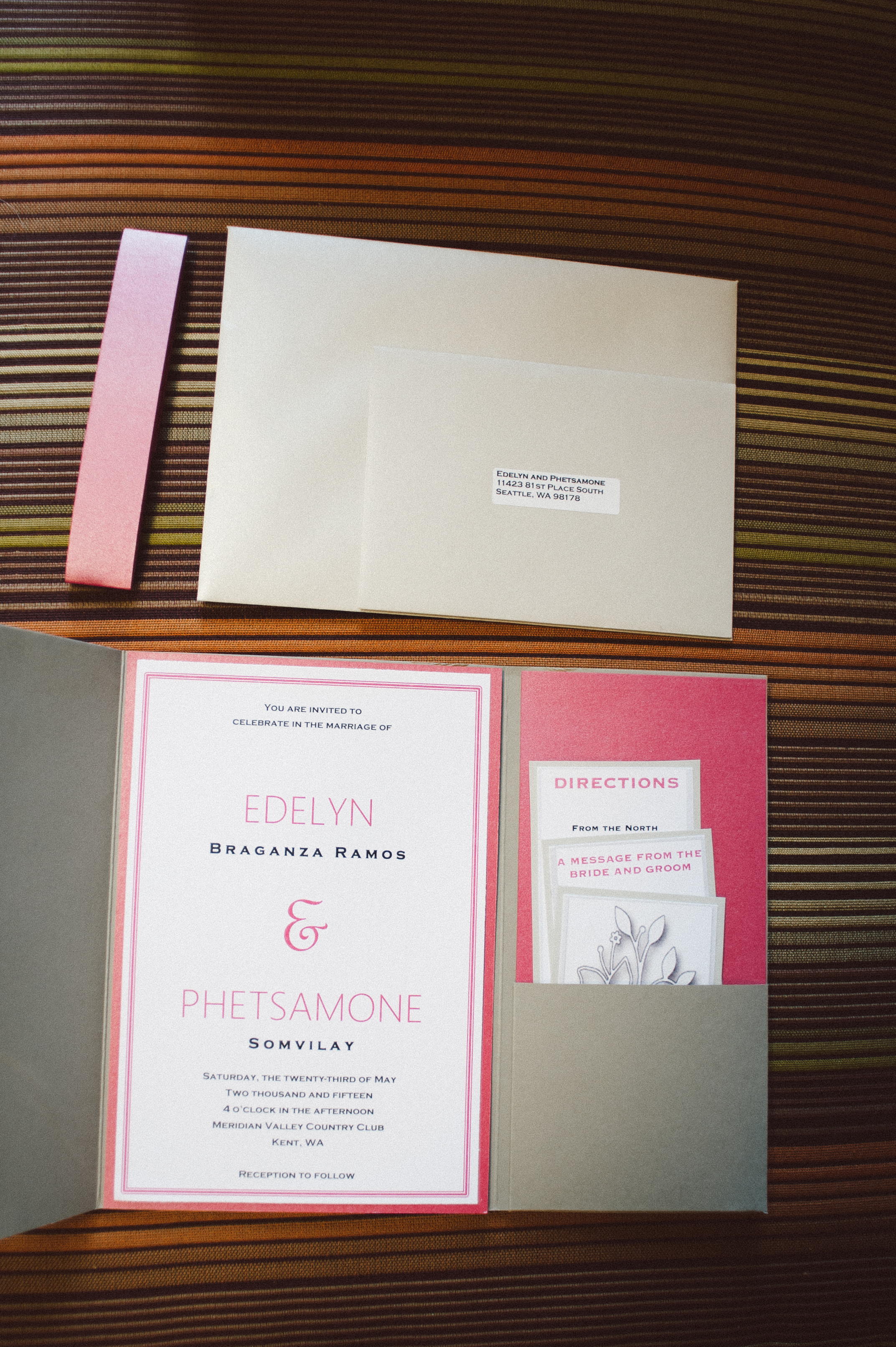 Meridian Valley Country Club Wedding | Pink and Gray Wedding Invitation | C2 Photography | Seattle Wedding Planner | New Creations Weddings