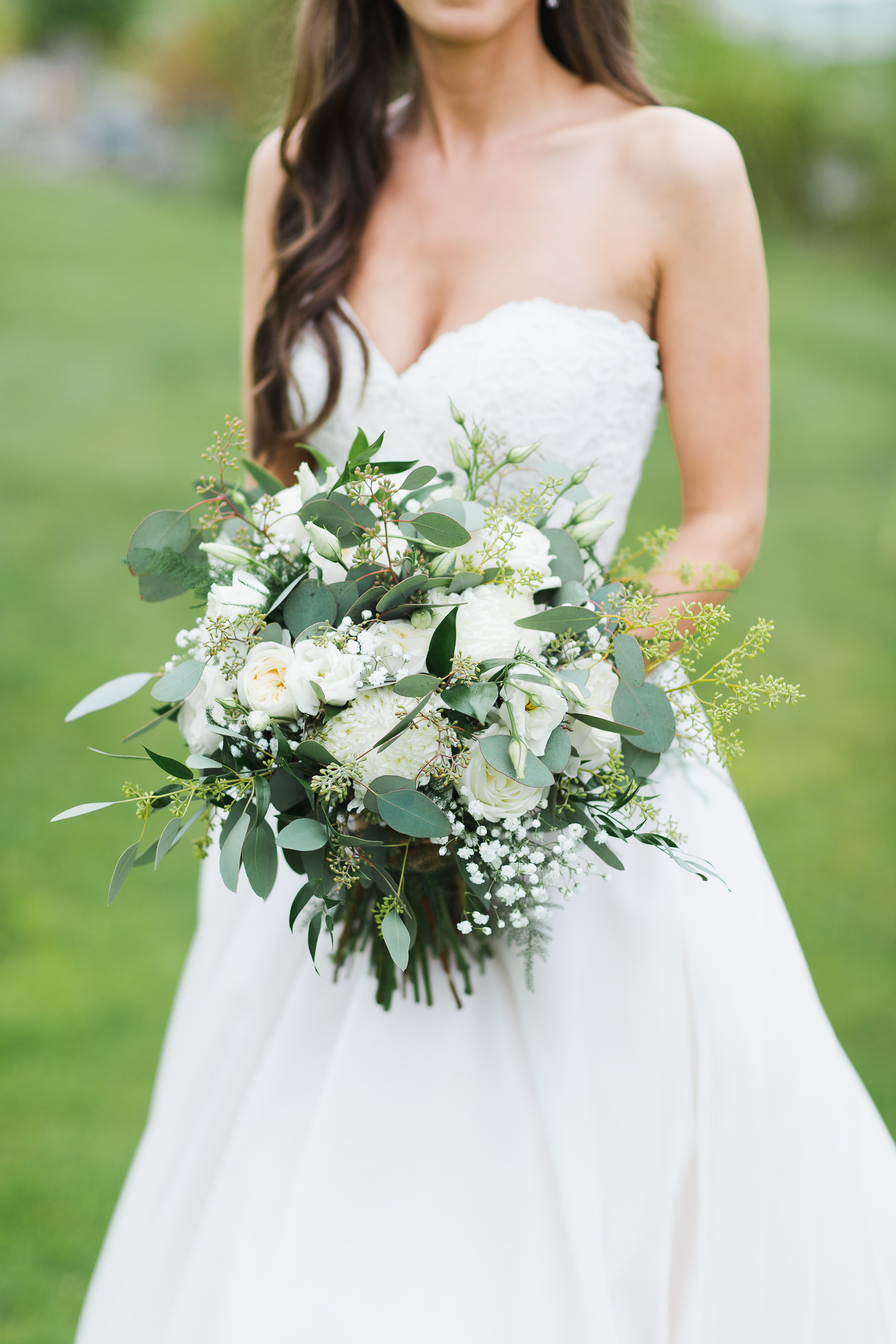 Eucalyptus Bridal Bouquet | Ivory and Green Wedding Bouquet | Rustic Wedding Bouquet | Garden Wedding Bouquet | Asgari Photography | Swans Trail Farm Wedding Snohomish