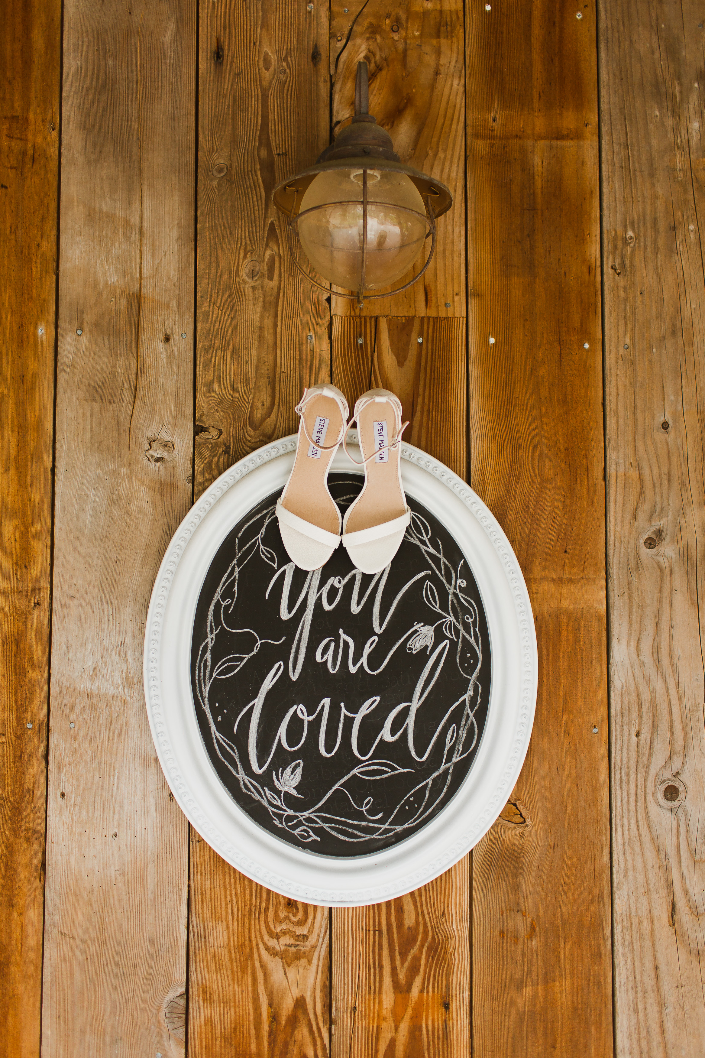 Chalkboard Wedding Sign | Shoe Picture | Asgari Photography | Swans Trail Farm Snohomish Wedding | Snohomish Wedding Planner | Seattle Wedding Planner