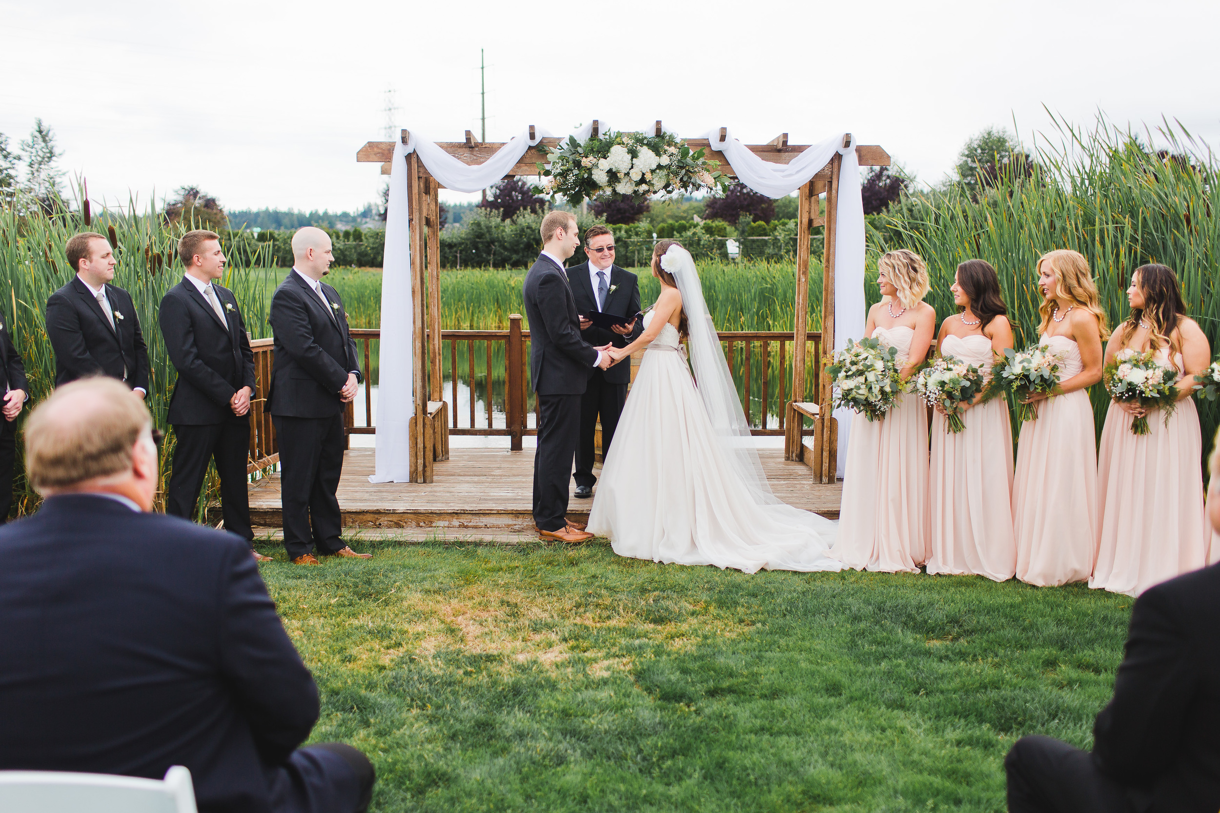 Wedding Ceremony | Swans Trail Farm Snohomish Wedding | Snohomish Wedding Planner | Seattle Wedding Planner