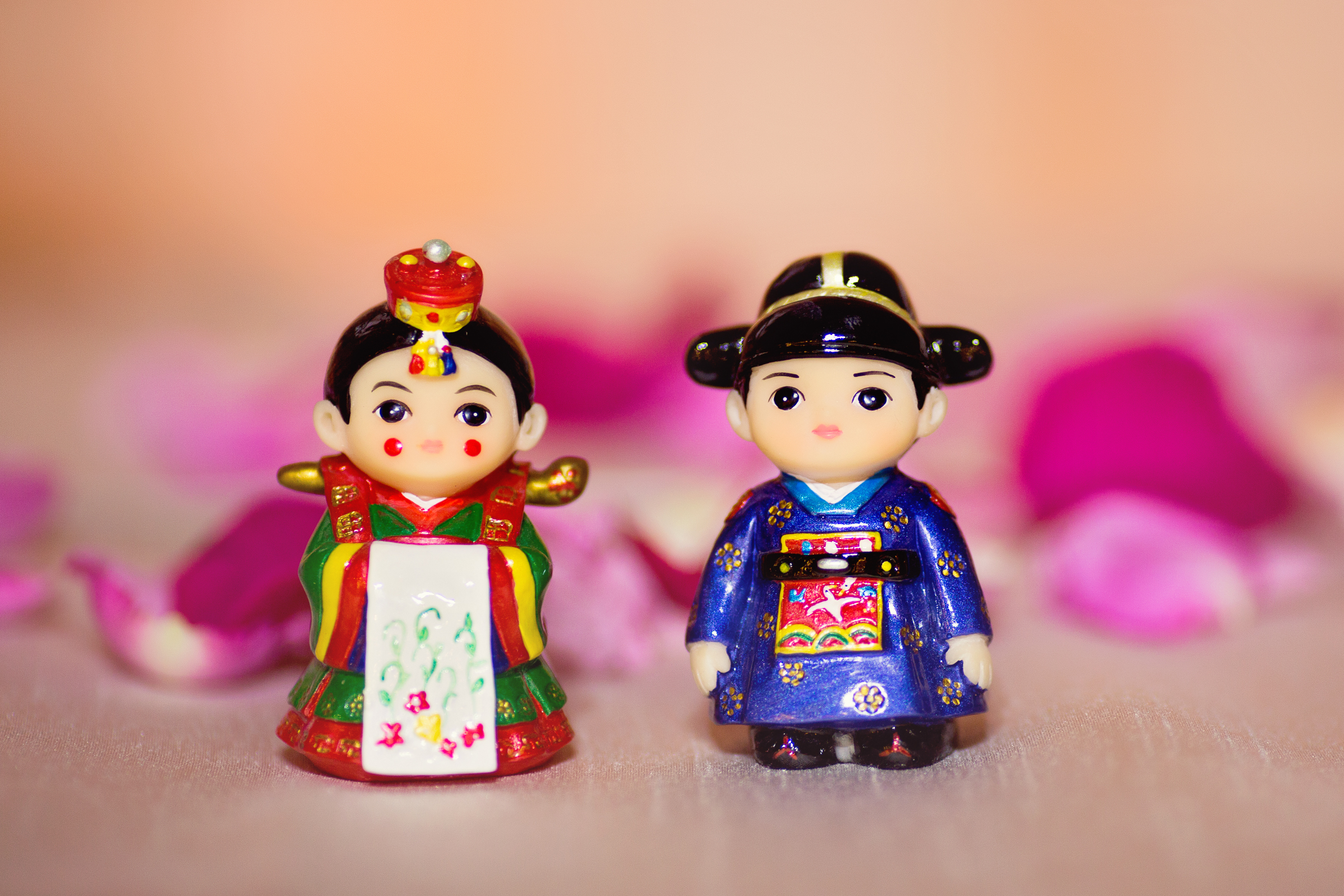 Korean Cake Topper | Asian Wedding Planner | Seattle Wedding Planner | February Violet Photography