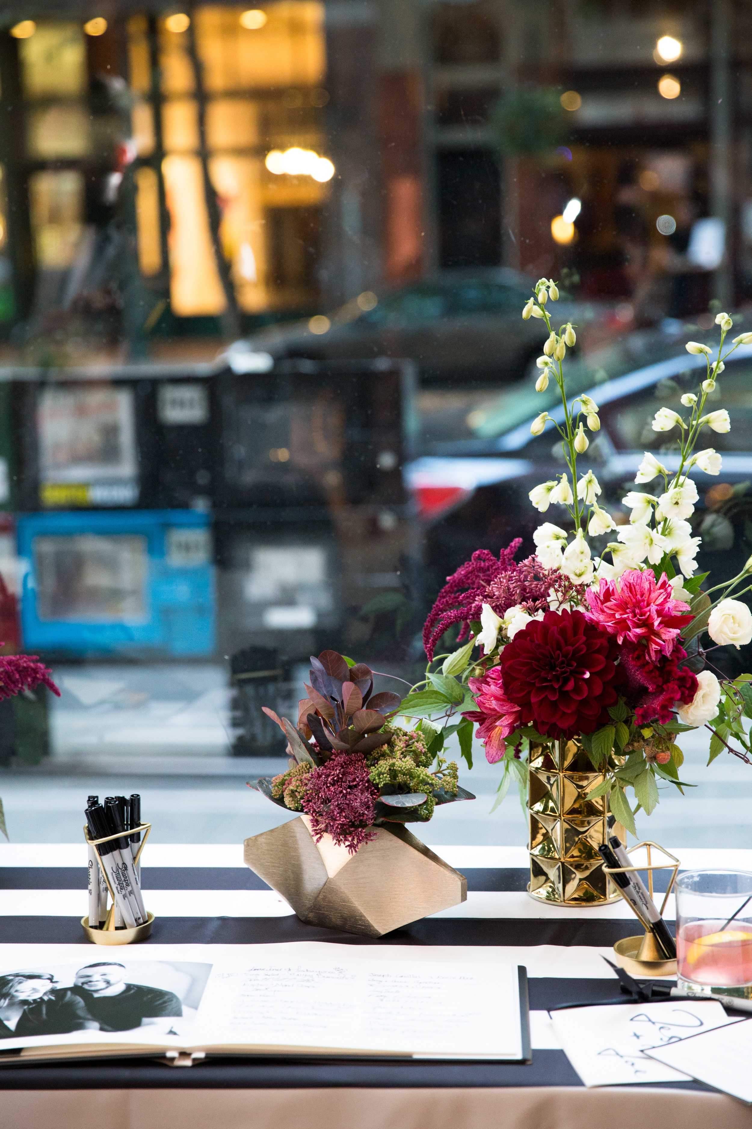 Modern Wedding Decor | Gold Wedding Decor | Plum Wedding Bouquet | Axis Pioneer Square Wedding | Angela and Evan Photography | Seattle Wedding Planner