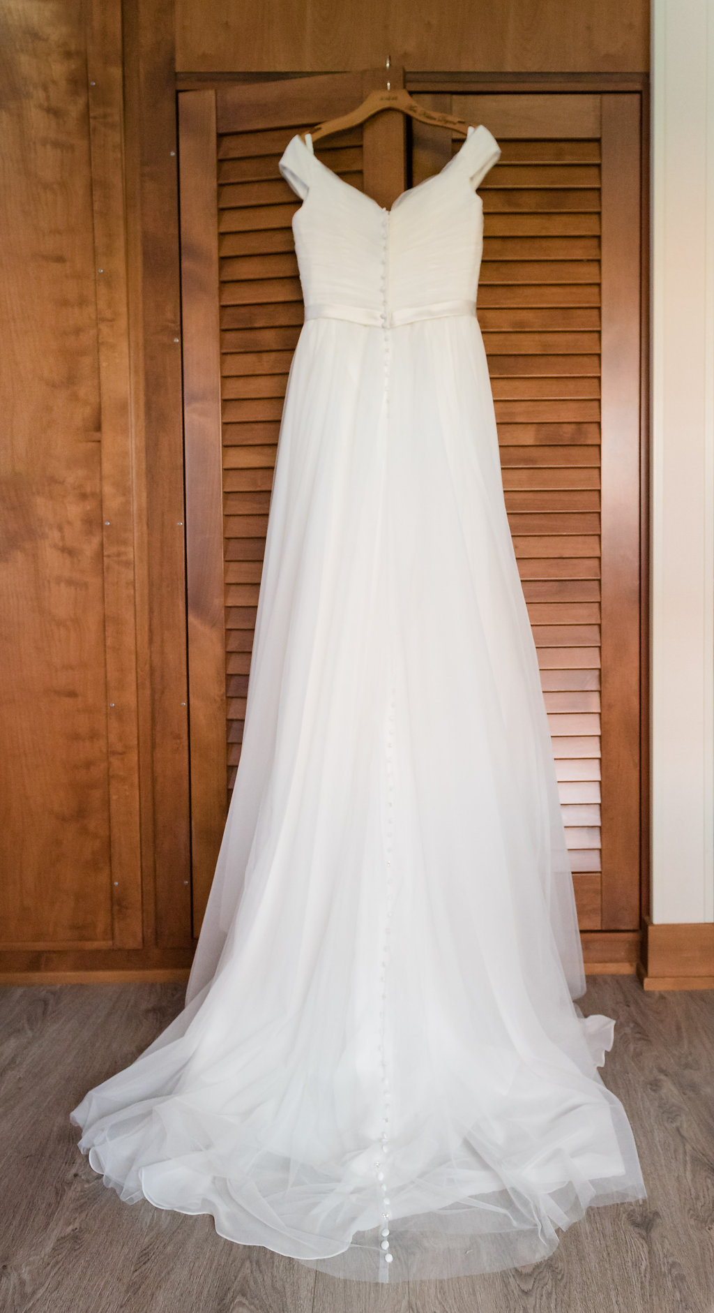 Wedding Gown | Skansonia Ferry Wedding | Affinity Photography | Seattle Wedding Planner