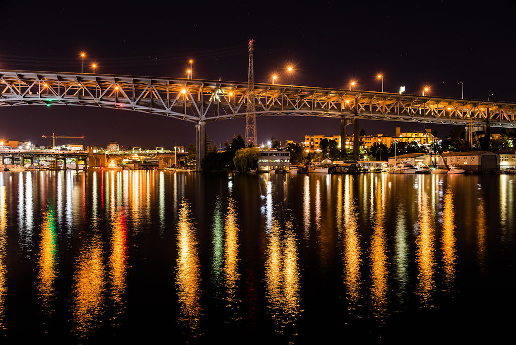 Seattle Skyline | Skansonia Ferry Wedding | Affinity Photography | Seattle Wedding Planner