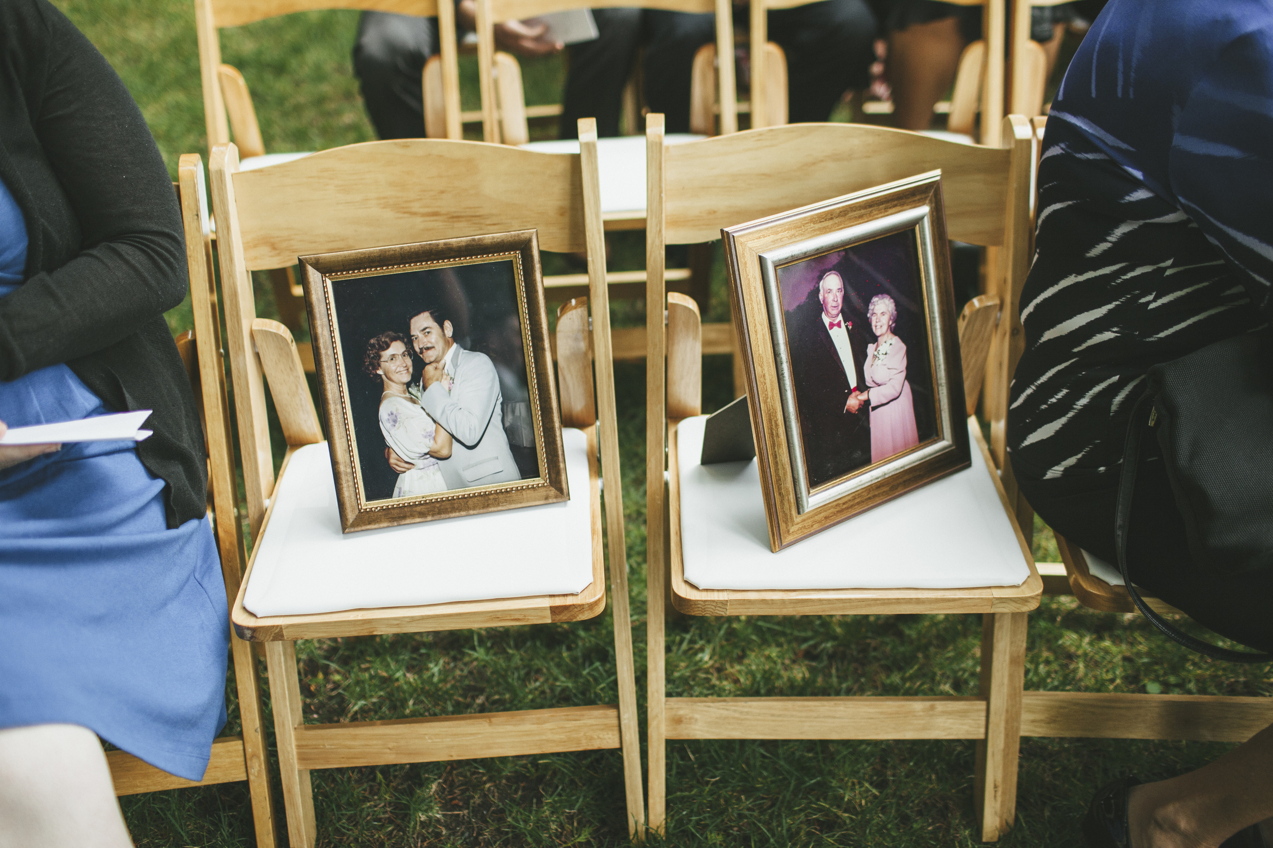 Memorial Photos at Wedding Ideas
