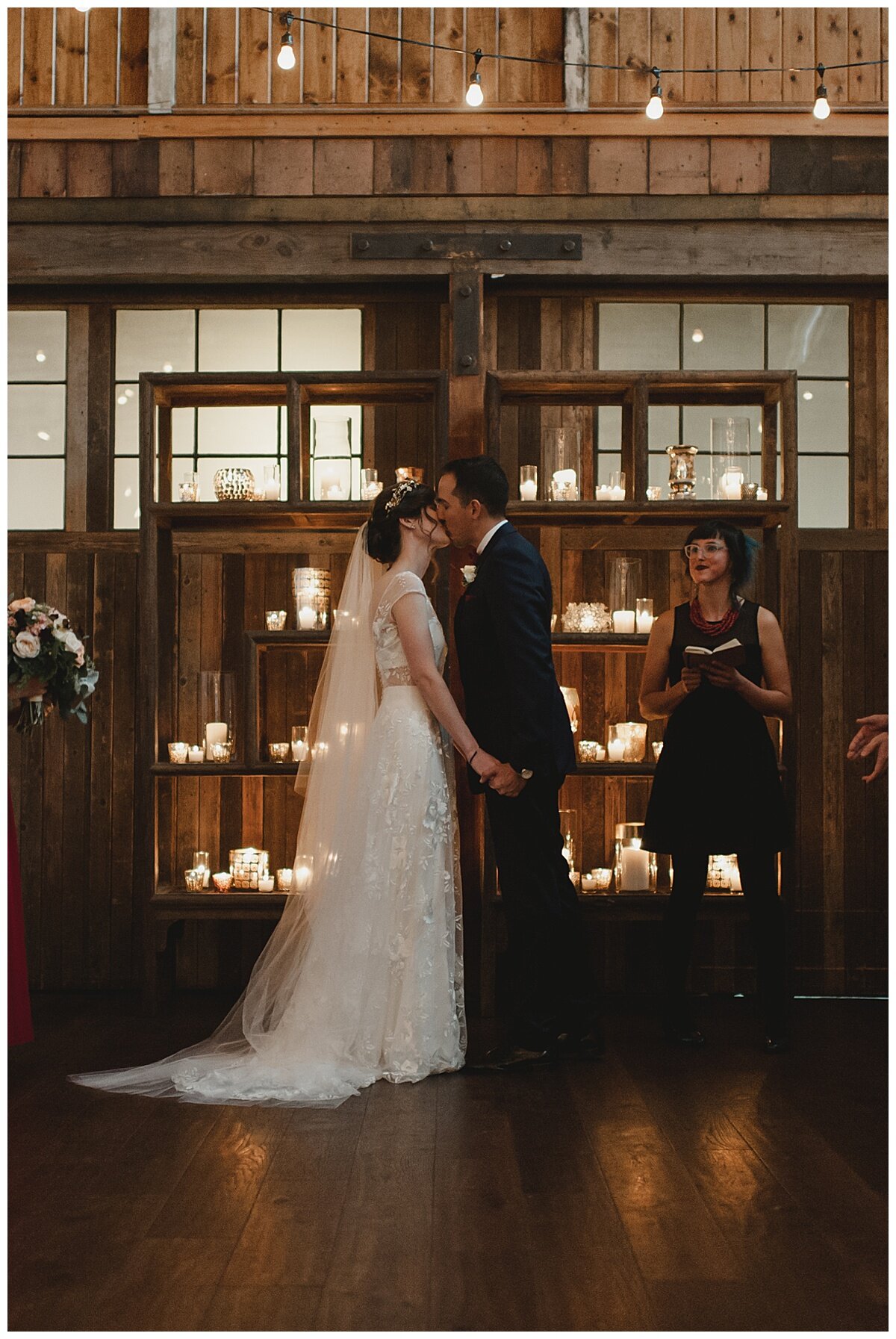 modern fall wedding at sodo park