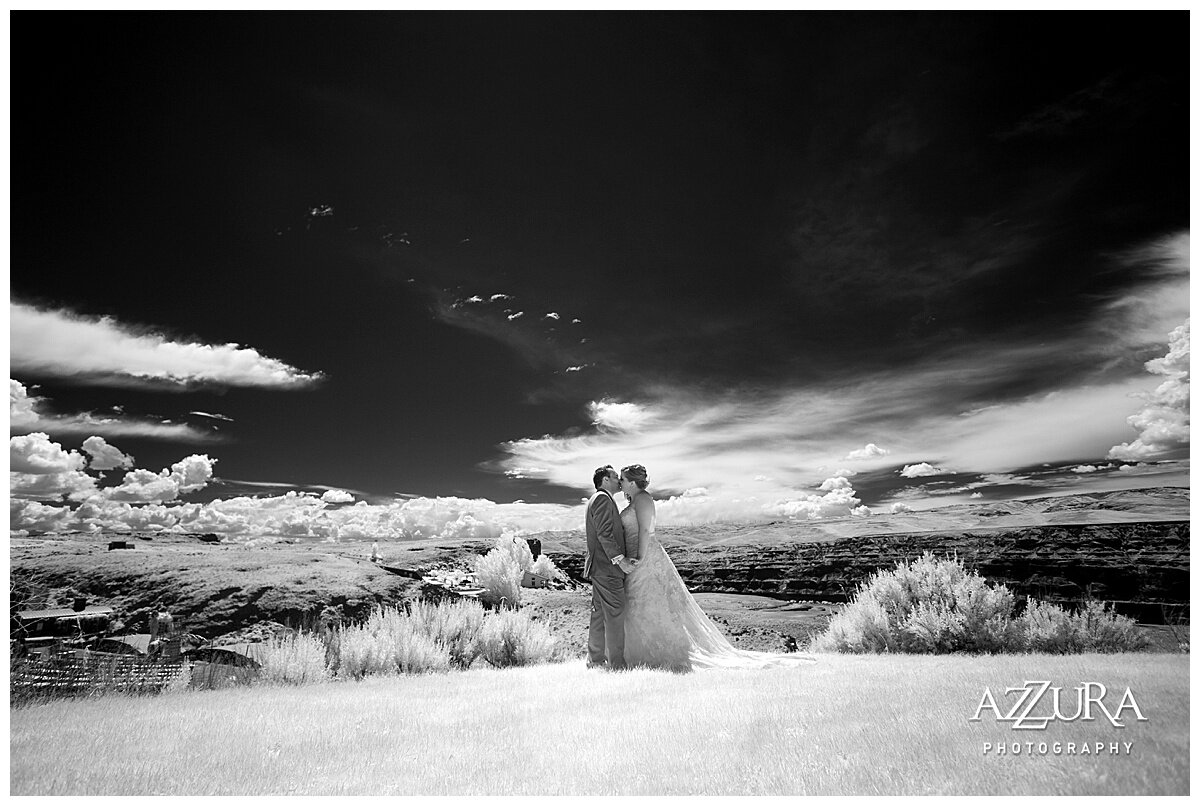 Romantic Summer Wedding at Cave B Estate Winery