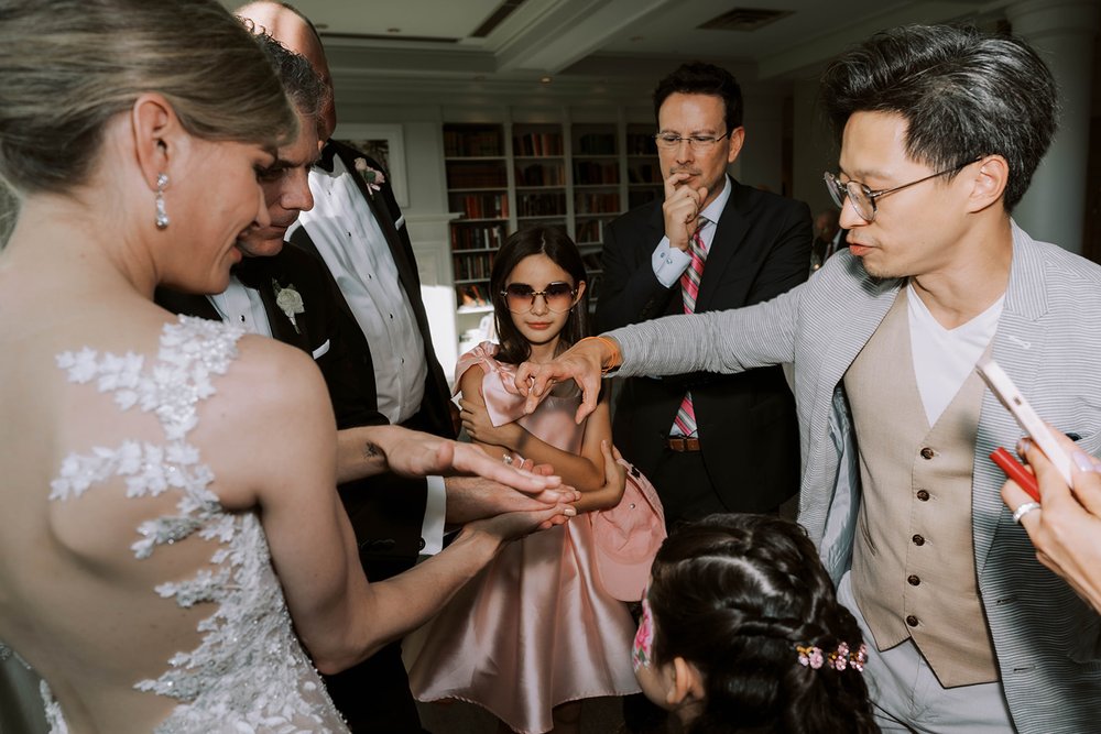 Nash Fung Magician at Woodmark Hotel Wedding