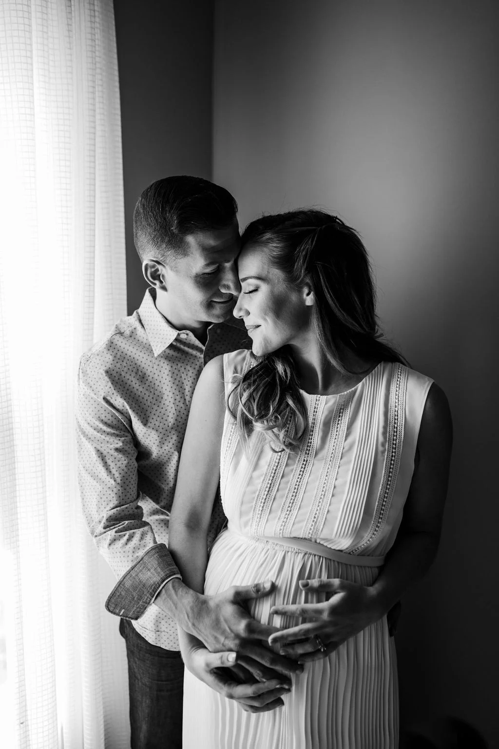 JerseyShoreInHomeMaternitySession_NJMaternityPhotographer.jpg