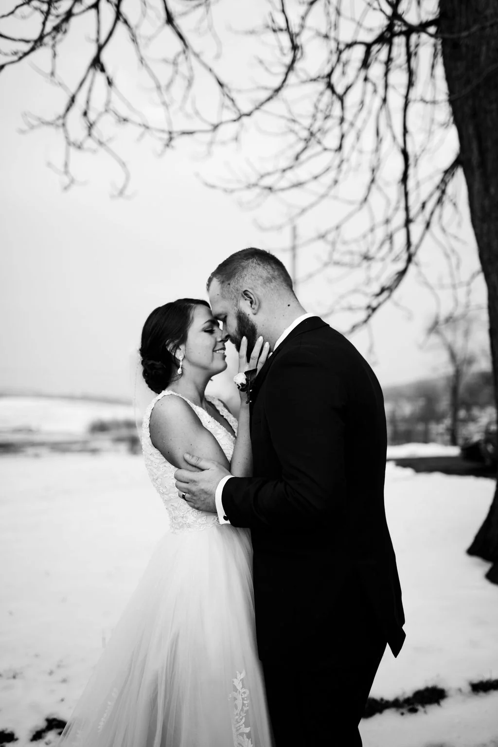 WinterCalvaryChapelBealeManorWedding_PhiladelphiaWeddingPhotographer4.jpg