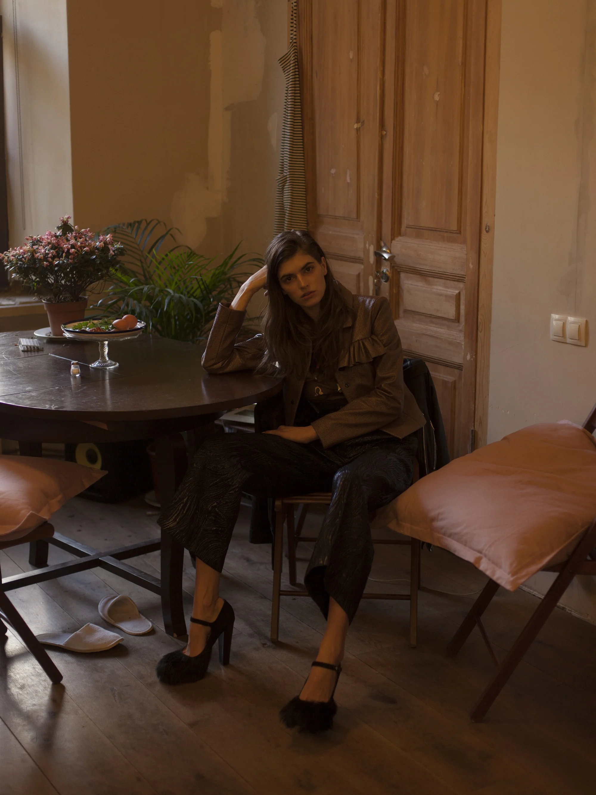 Jacket and Trousers YASYA MINOCHKINA, Shirt TSUMORI CHISATO, Shoes PIROSMANI