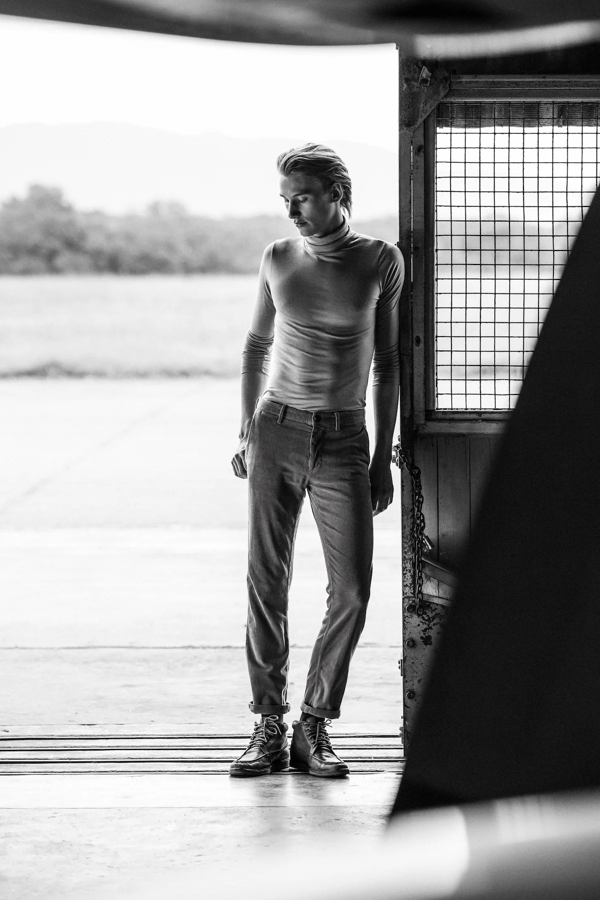 Shirt HERMES, trousers RUSTY, boots RICHARDS