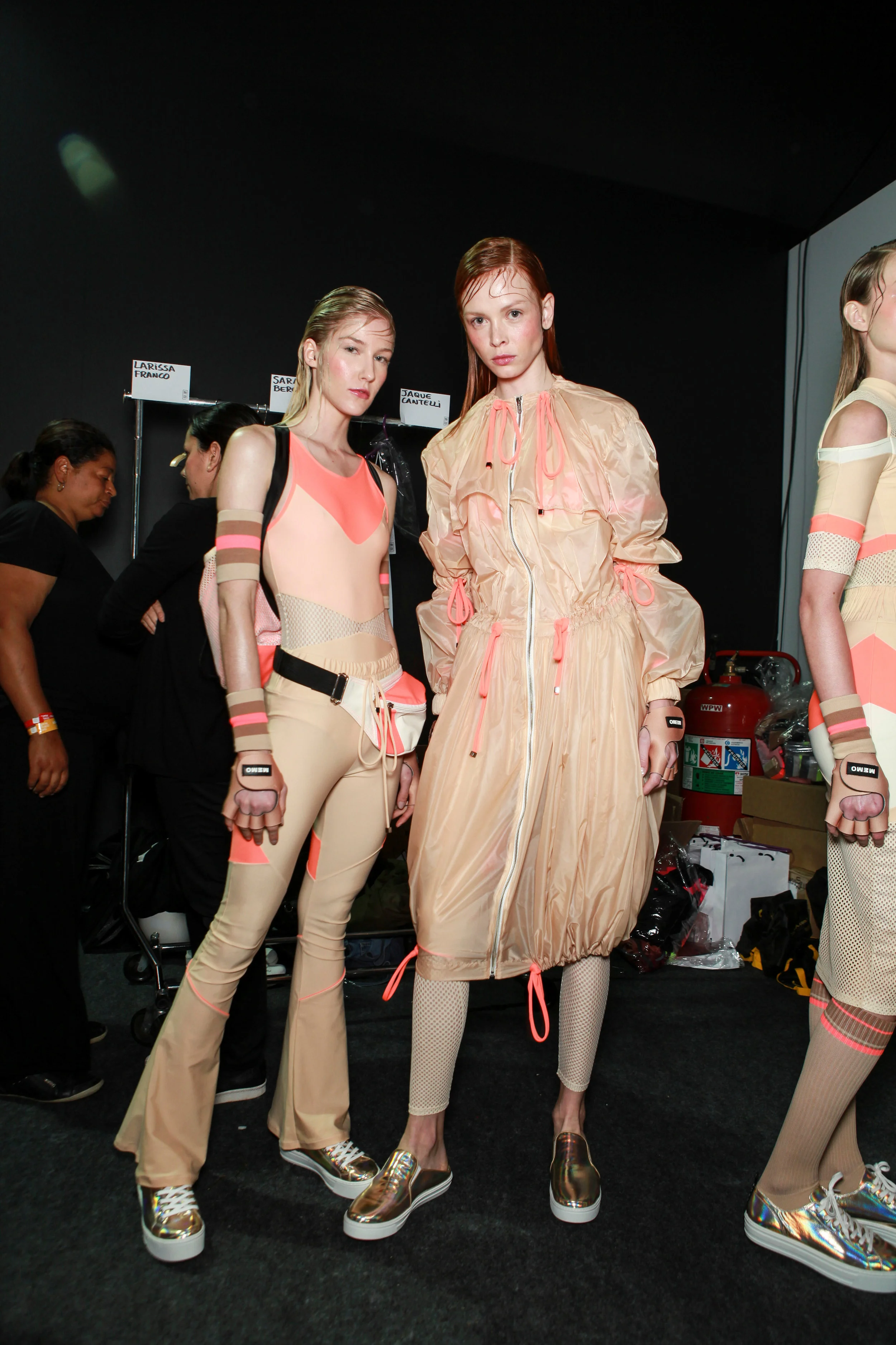 Backstage MEMO 096.jpg