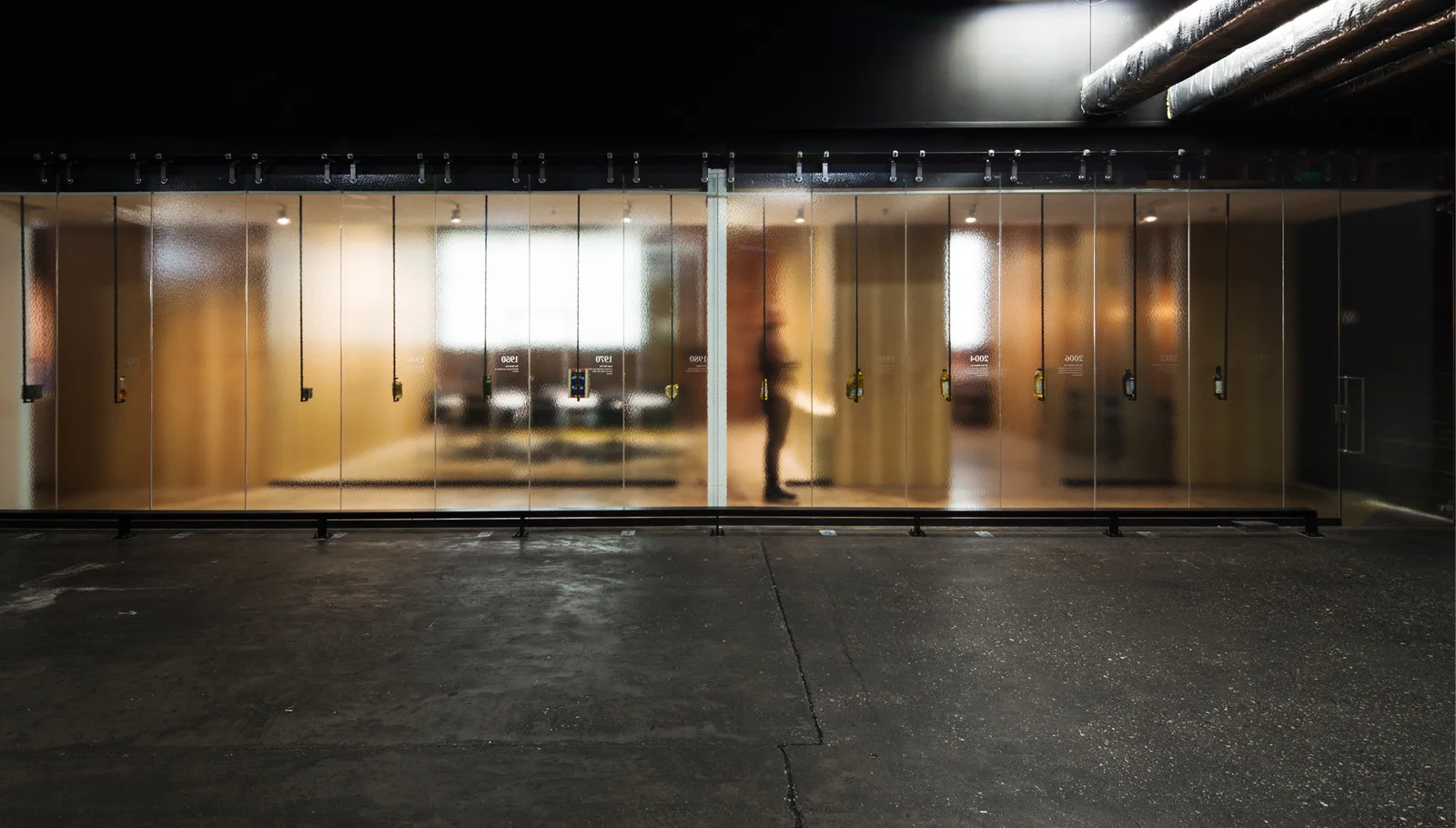 01_OliveOil_Gil Even-Tsur _Glass Wall.jpg