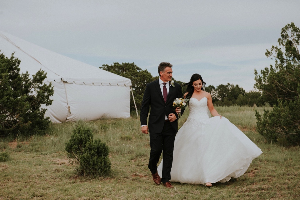  Stephanie and Greg tied the knot on August 18th, 2018 in the backyard of her sister’s house in Sandia Park just outside of Albuquerque, New Mexico. They chose to have their wedding at Stephanie’s sister’s house in the mountains because they love the