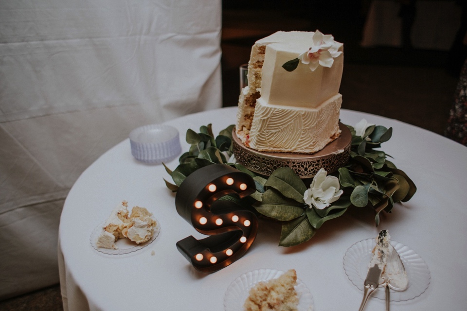  Stephanie and Greg tied the knot on August 18th, 2018 in the backyard of her sister’s house in Sandia Park just outside of Albuquerque, New Mexico. They chose to have their wedding at Stephanie’s sister’s house in the mountains because they love the