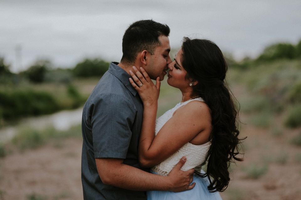 00015_albuquerque-bosque-engagement-photos_isamar-and-rafael_albuquerque-new-mexico-engagement-photographer-92.jpg