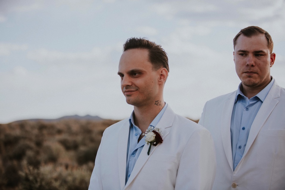  You are going to LOVE these beautiful Rio Grande Gorge Bridge wedding photos from this fabulous Taos elopement! Boris and Jennifer’s sunset elopement was so beautiful, surrounded by their close friends and family that traveled all the way from Vanco