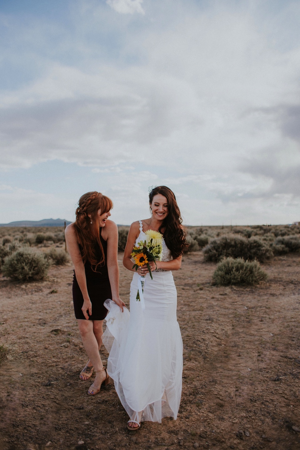  You are going to LOVE these beautiful Rio Grande Gorge Bridge wedding photos from this fabulous Taos elopement! Boris and Jennifer’s sunset elopement was so beautiful, surrounded by their close friends and family that traveled all the way from Vanco