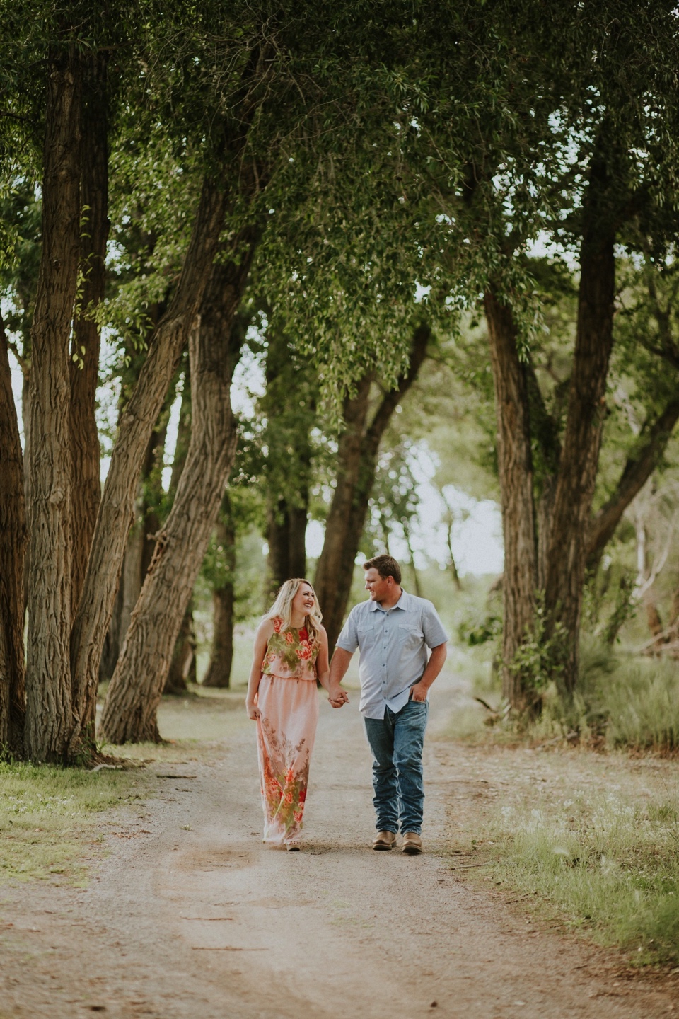  Emily and Ben’s engagement session at the ever so amazing Cattails Golf Course in Alamosa, Colorado was freaking EPIC. I am seriously in love with Colorado, but there is just something truly special about Alamosa. The town is small, but the scenery 