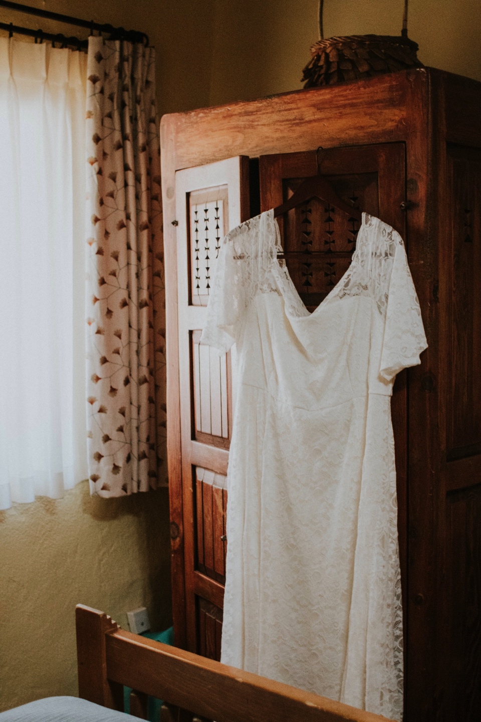  Brianna and Daniel had an intimate southwest elopement at Inn of the Turquoise Bear in Santa Fe, New Mexico. They were married in a private ceremony on a beautiful fall day, surrounded by only their immediate family, in beautiful Santa Fe, New Mexic