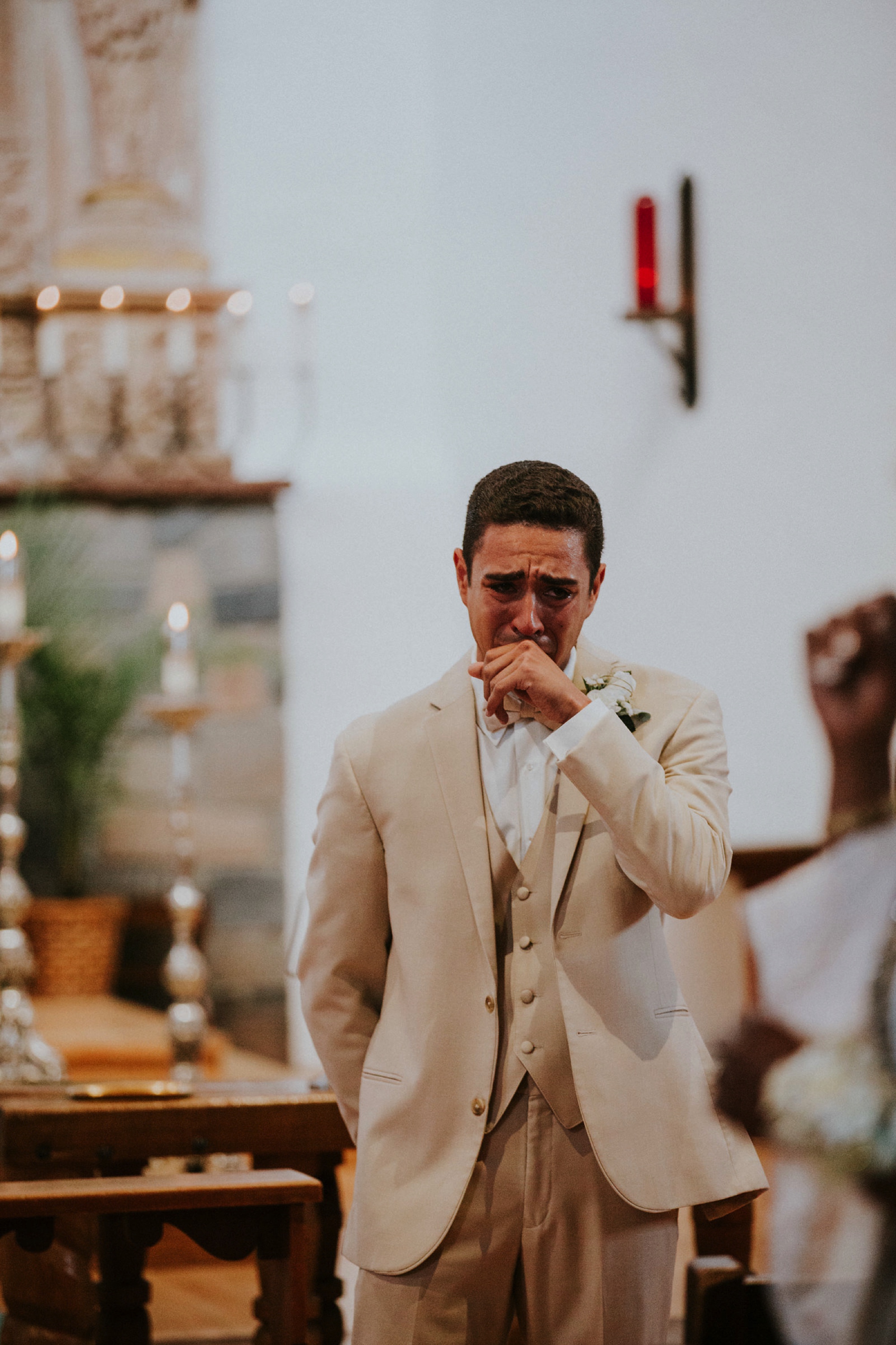  Katie and Frankie’s wedding was what Santa Fe summer wedding dreams are made of! They had a gorgeous catholic wedding ceremony at the Cristo Rey Catholic Church in Santa Fe, New Mexico followed by a fabulous travel-themed wedding reception at La Pos