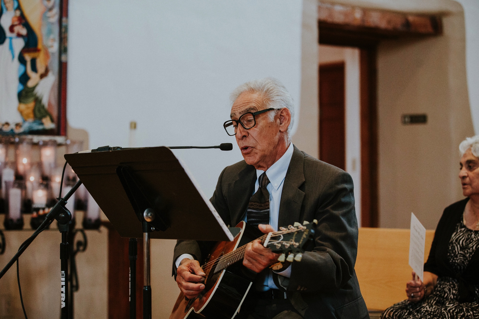  Katie and Frankie’s wedding was what Santa Fe summer wedding dreams are made of! They had a gorgeous catholic wedding ceremony at the Cristo Rey Catholic Church in Santa Fe, New Mexico followed by a fabulous travel-themed wedding reception at La Pos