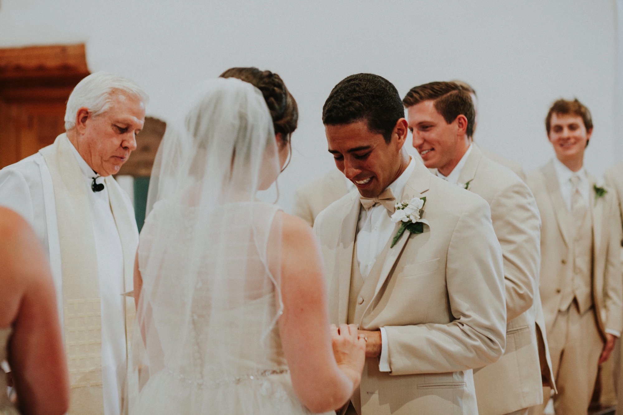  Katie and Frankie’s wedding was what Santa Fe summer wedding dreams are made of! They had a gorgeous catholic wedding ceremony at the Cristo Rey Catholic Church in Santa Fe, New Mexico followed by a fabulous travel-themed wedding reception at La Pos