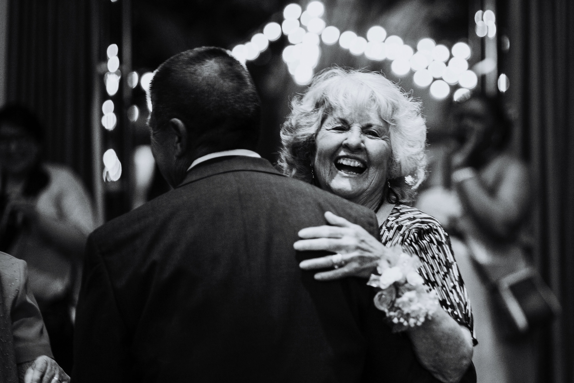  Katie and Frankie’s wedding was what Santa Fe summer wedding dreams are made of! They had a gorgeous catholic wedding ceremony at the Cristo Rey Catholic Church in Santa Fe, New Mexico followed by a fabulous travel-themed wedding reception at La Pos