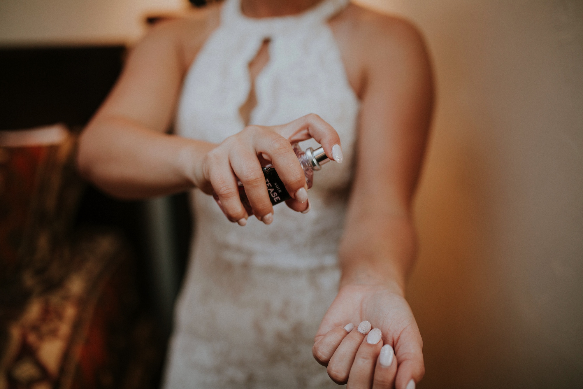  Samantha and Joey had the most amazing wedding at the beautiful Casas de Suenos Old Town Historic Inn in Albuquerque New Mexico. Their incredible wedding day was the perfect combination of rustic glam and classic elegance. Casas de Suenos Old Town H