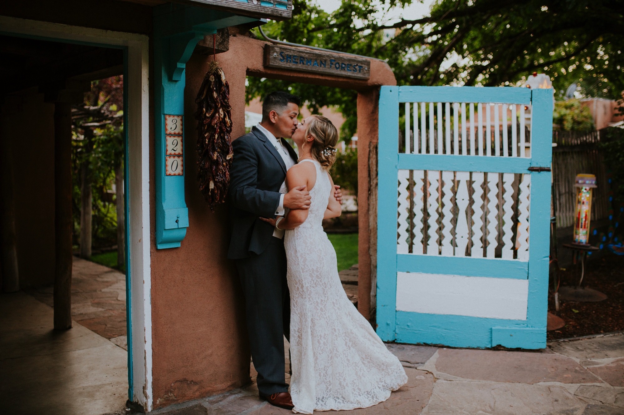  Samantha and Joey had the most amazing wedding at the beautiful Casas de Suenos Old Town Historic Inn in Albuquerque New Mexico. Their incredible wedding day was the perfect combination of rustic glam and classic elegance. Casas de Suenos Old Town H