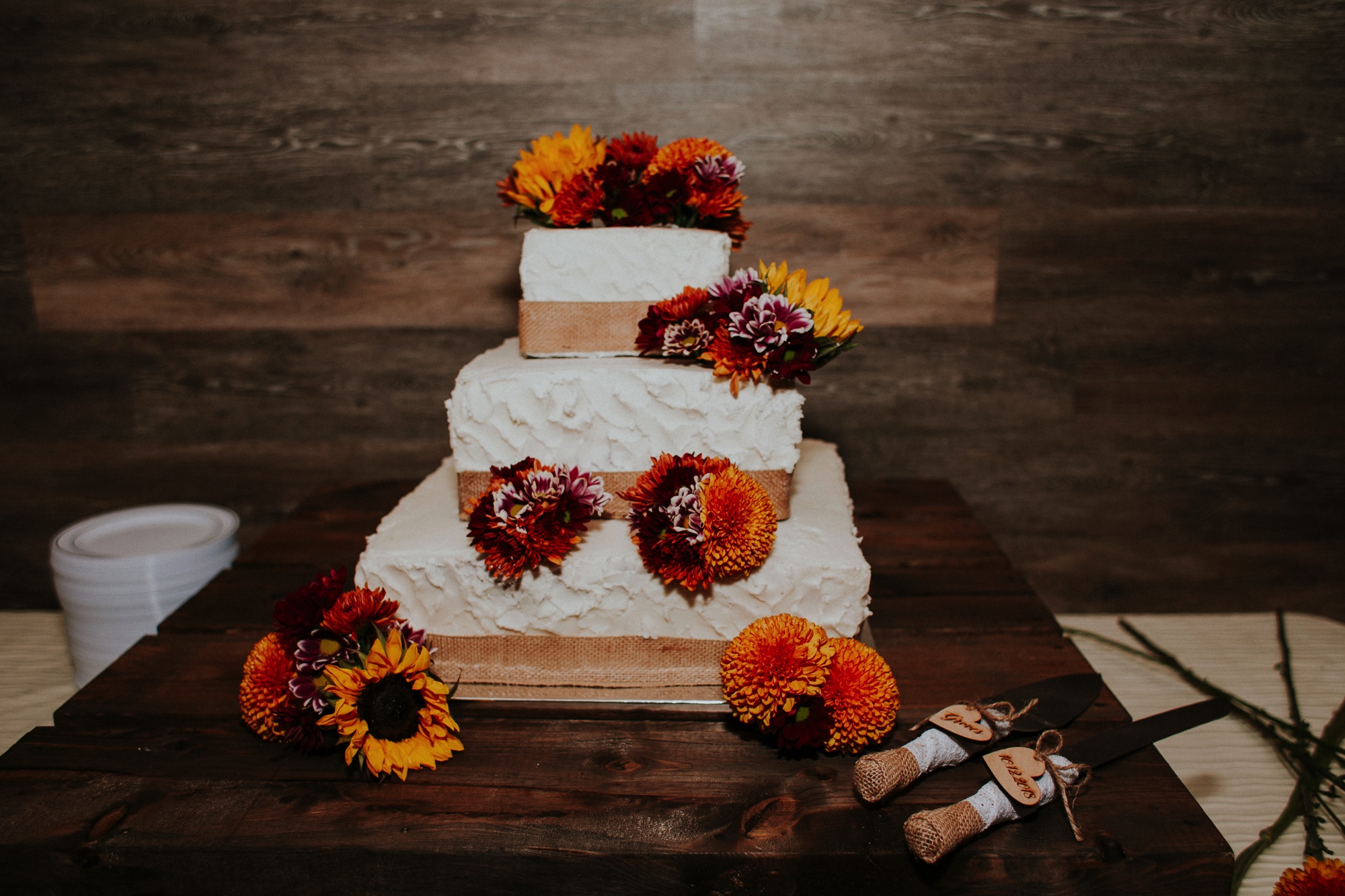  Samantha and Joey had the most amazing wedding at the beautiful Casas de Suenos Old Town Historic Inn in Albuquerque New Mexico. Their incredible wedding day was the perfect combination of rustic glam and classic elegance. Casas de Suenos Old Town H