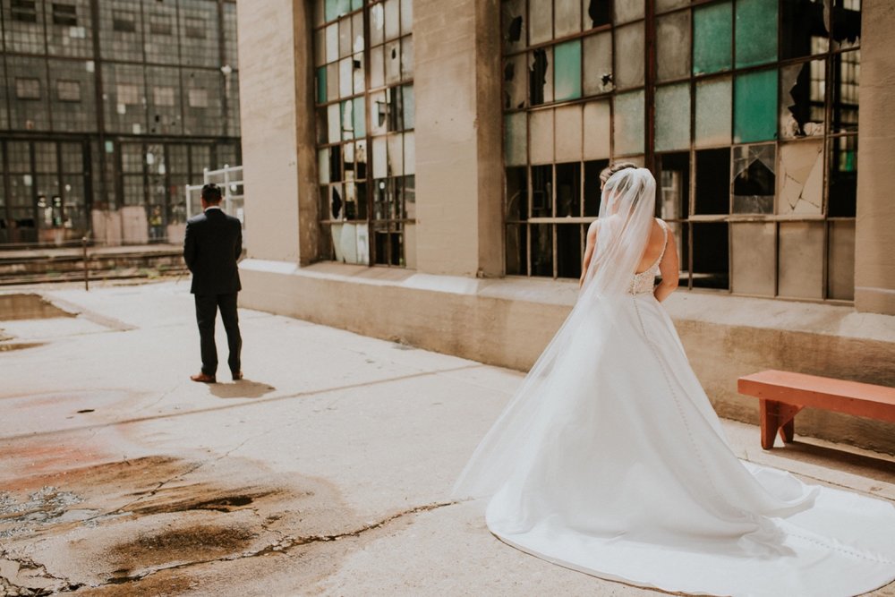  Shana and Ricardo are the epitome of cuteness. Their love story began when they were both volunteering at Casa de Salud Family Medical Office in the South Valley of Albuquerque, New Mexico while they were pursuing careers in the medical field. Fast 